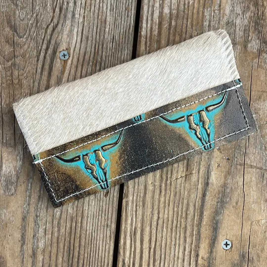 078 Checkbook Cover - Palomino w/ Blue Bonnet Tool
