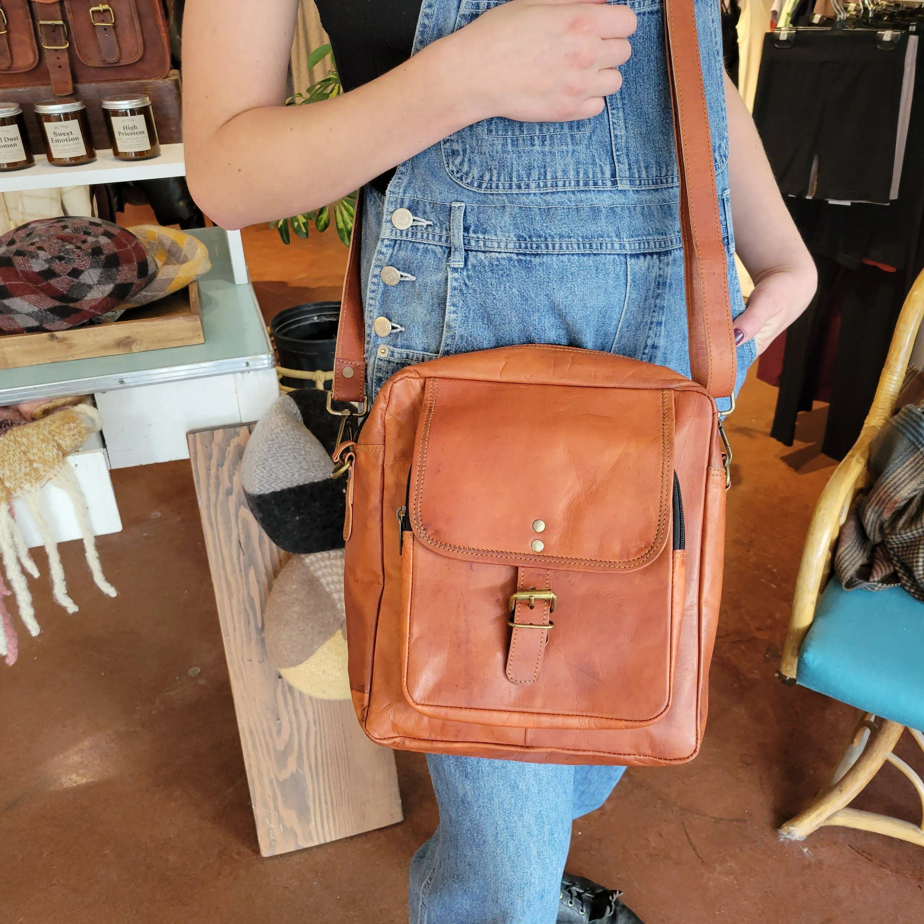 12" CONVERTIBLE SATCHEL MO