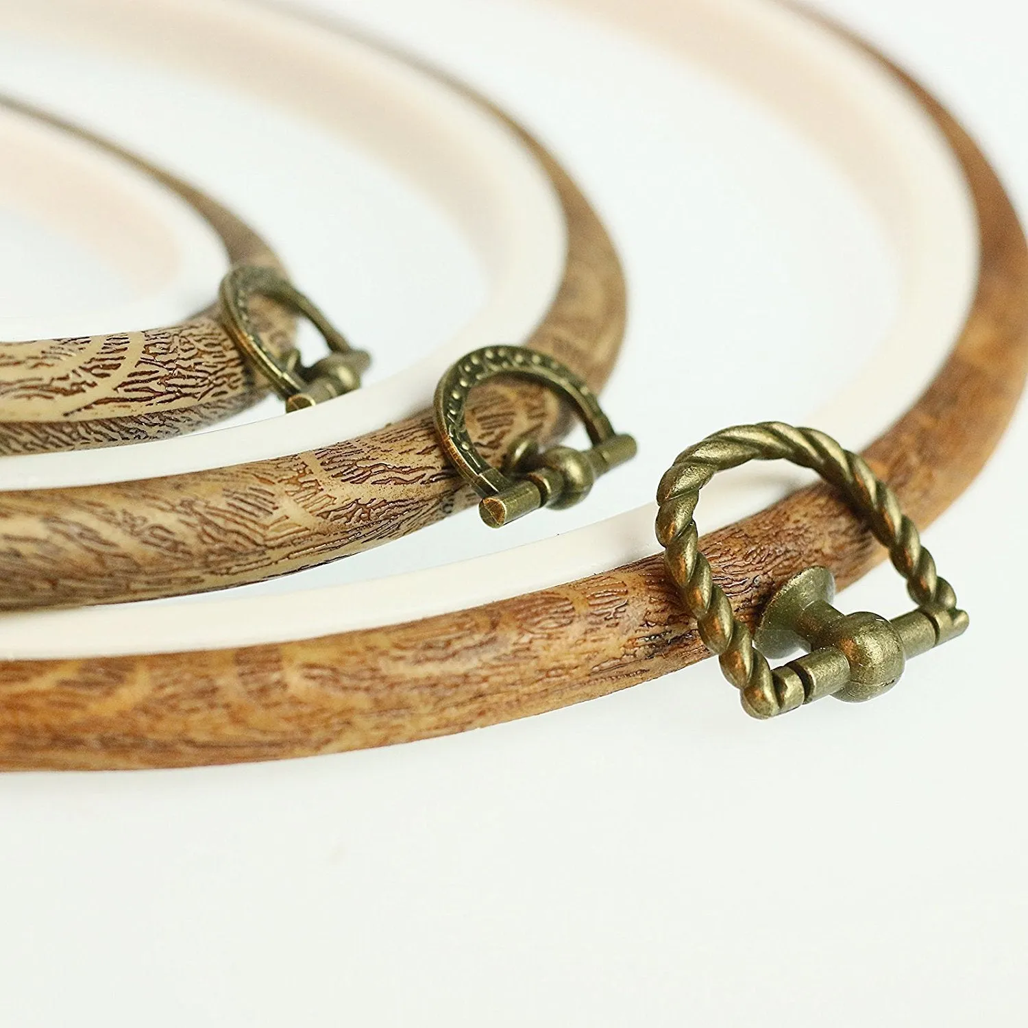 3 Pieces Vintage Embroidery Hoops