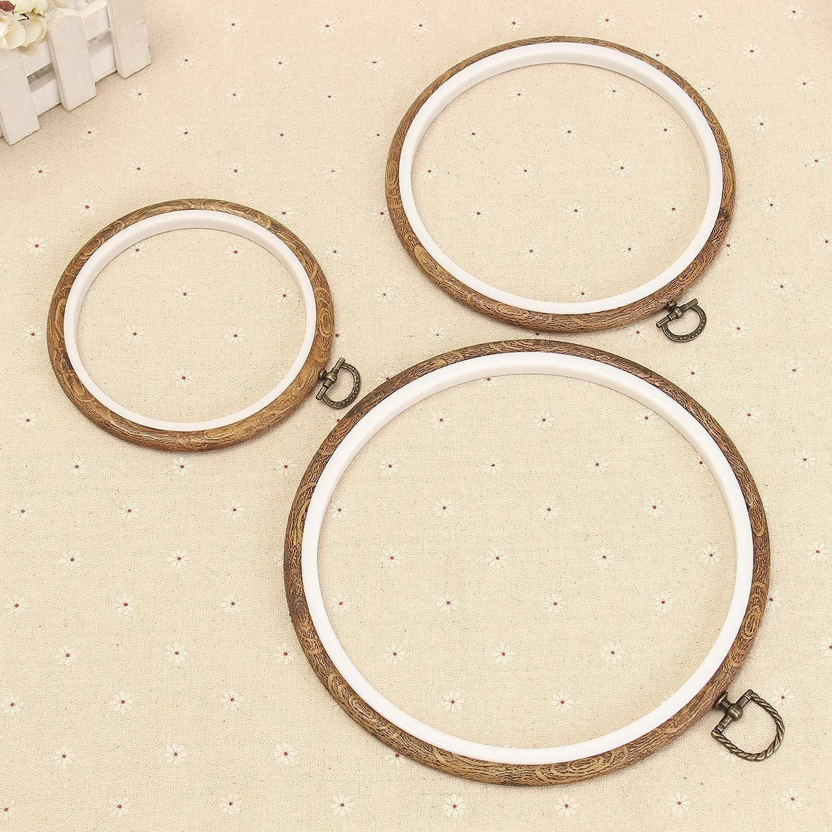 3 Pieces Vintage Embroidery Hoops