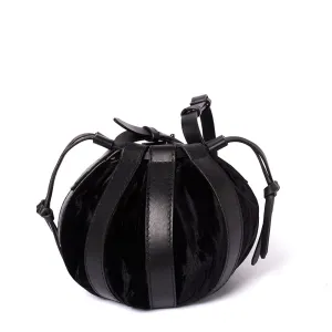 Alma Circë Black