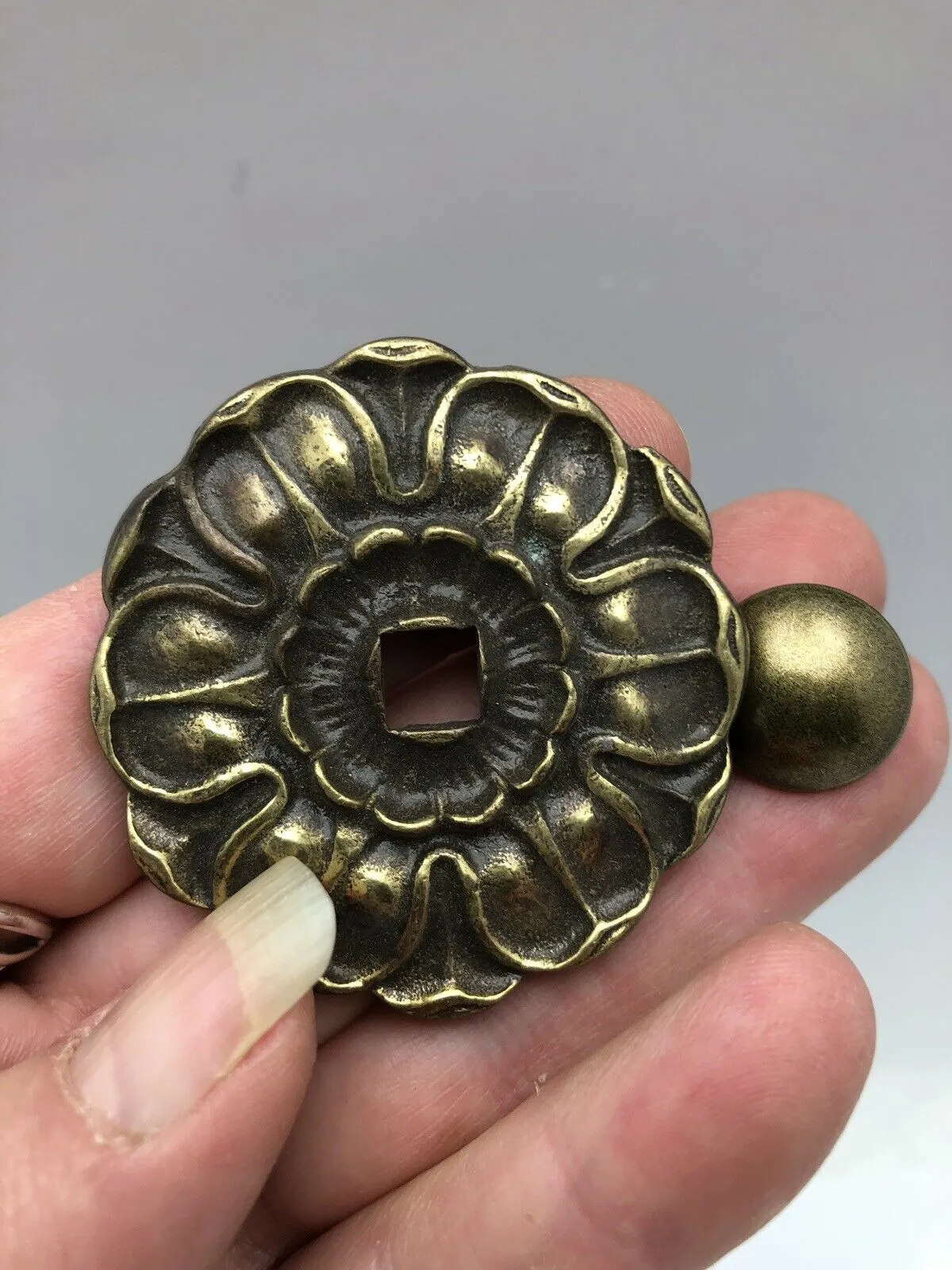 Antique Bronze Rosettes Furniture Ready To Mount With Tack