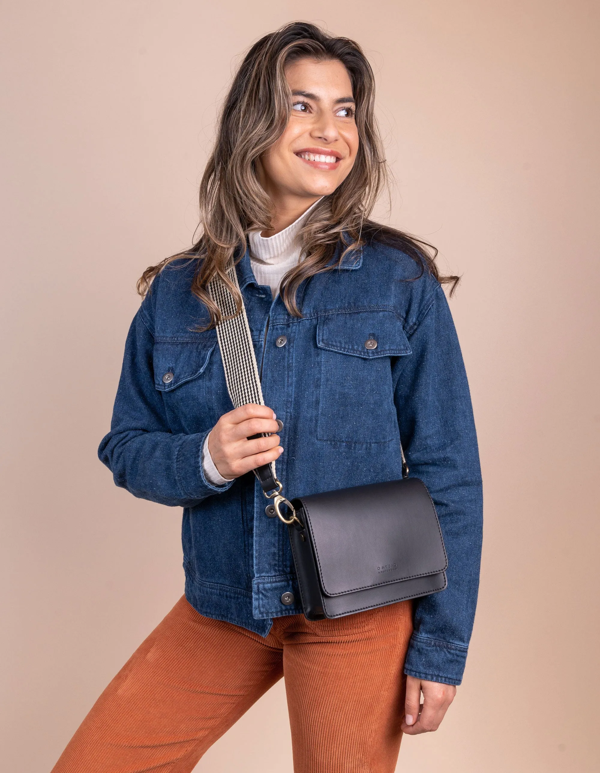 Audrey Mini | Apple Leather
