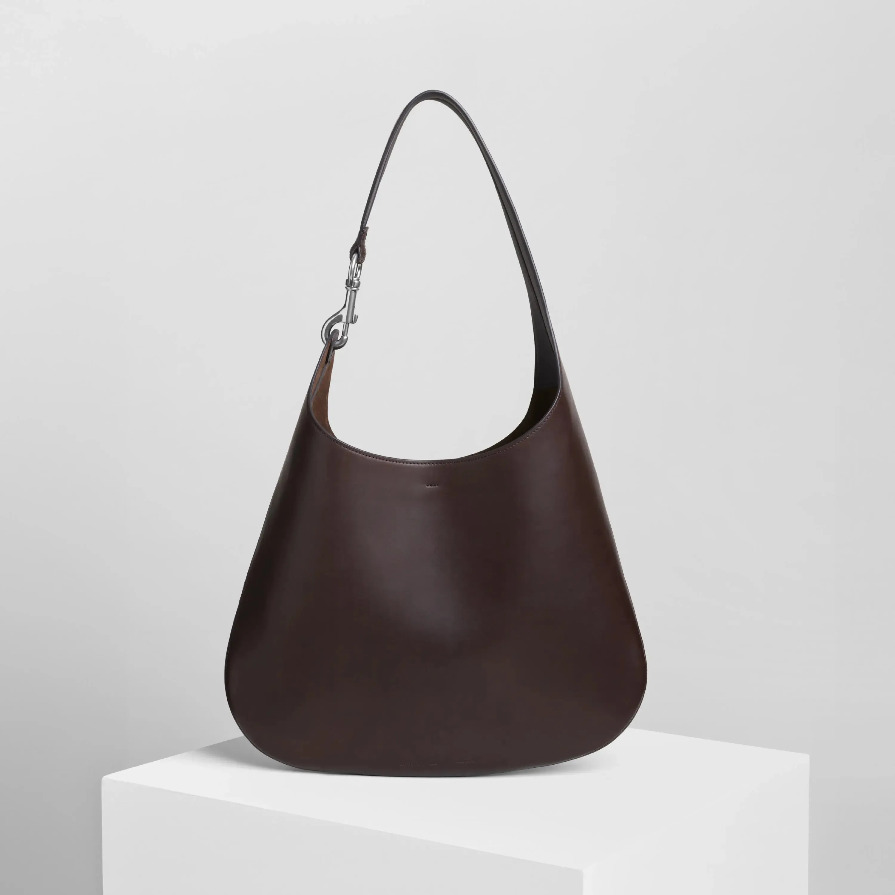 BEAN BAG | chocolate brown leather