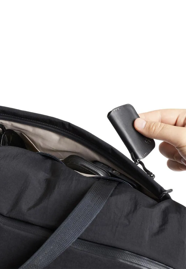 Bellroy Lite Duffel Black (Leather Free)