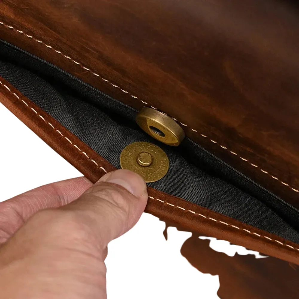 ﻿Brown Loop Leather Briefcase