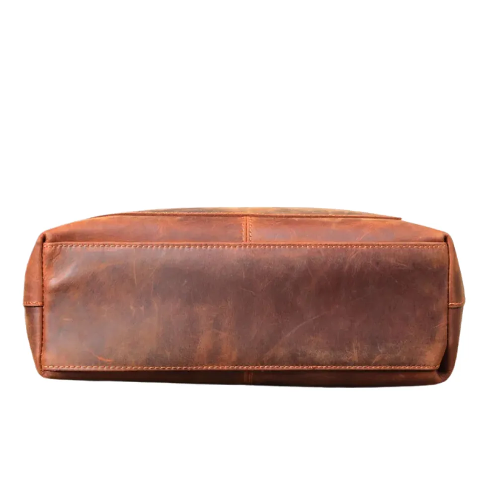 ﻿Brown Oakridge