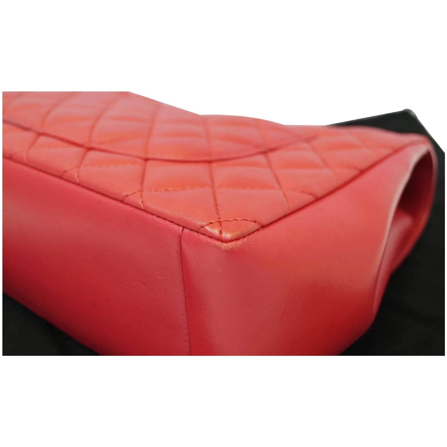CHANEL Jumbo Classic Single Flap Lambskin Leather Shoulder Bag Red