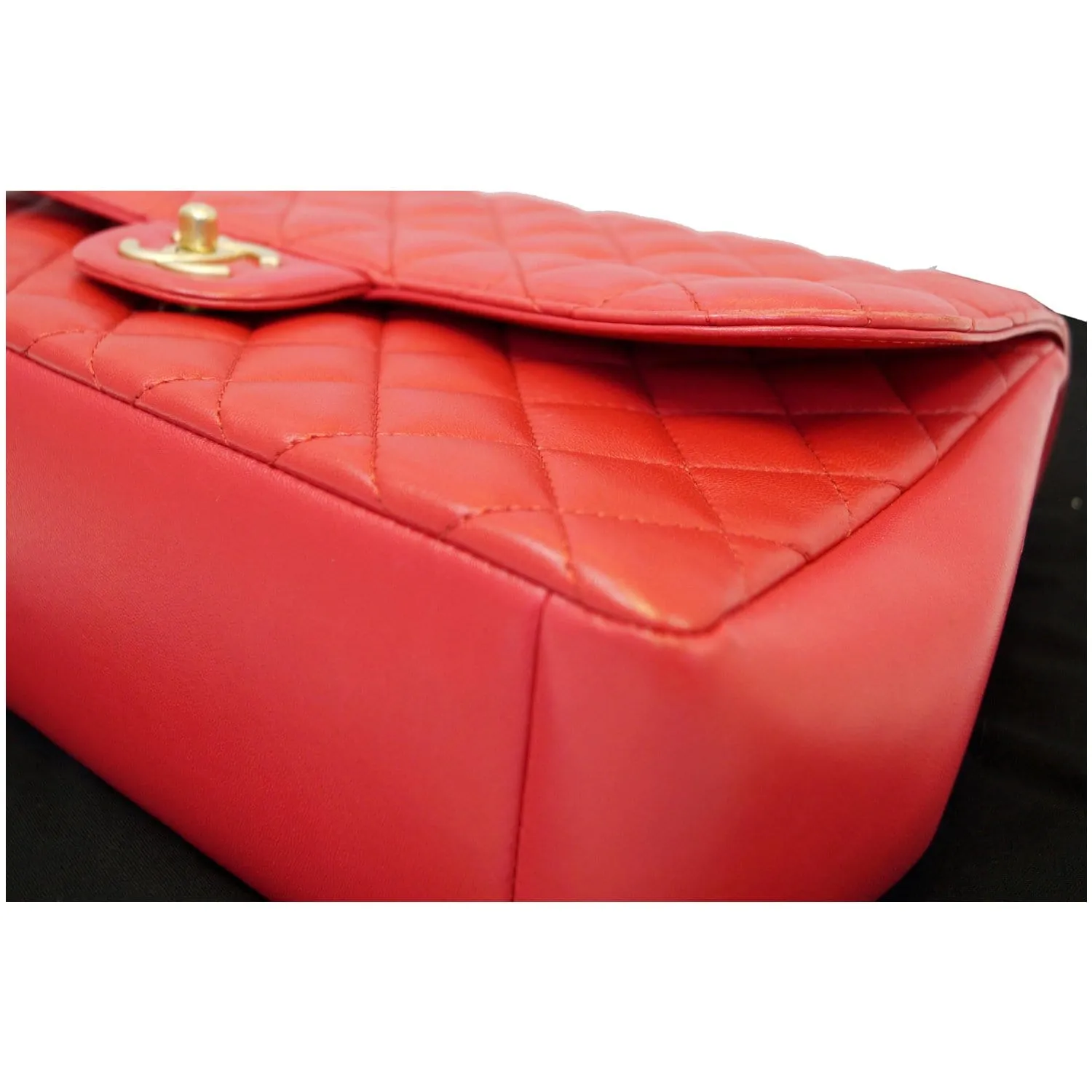CHANEL Jumbo Classic Single Flap Lambskin Leather Shoulder Bag Red