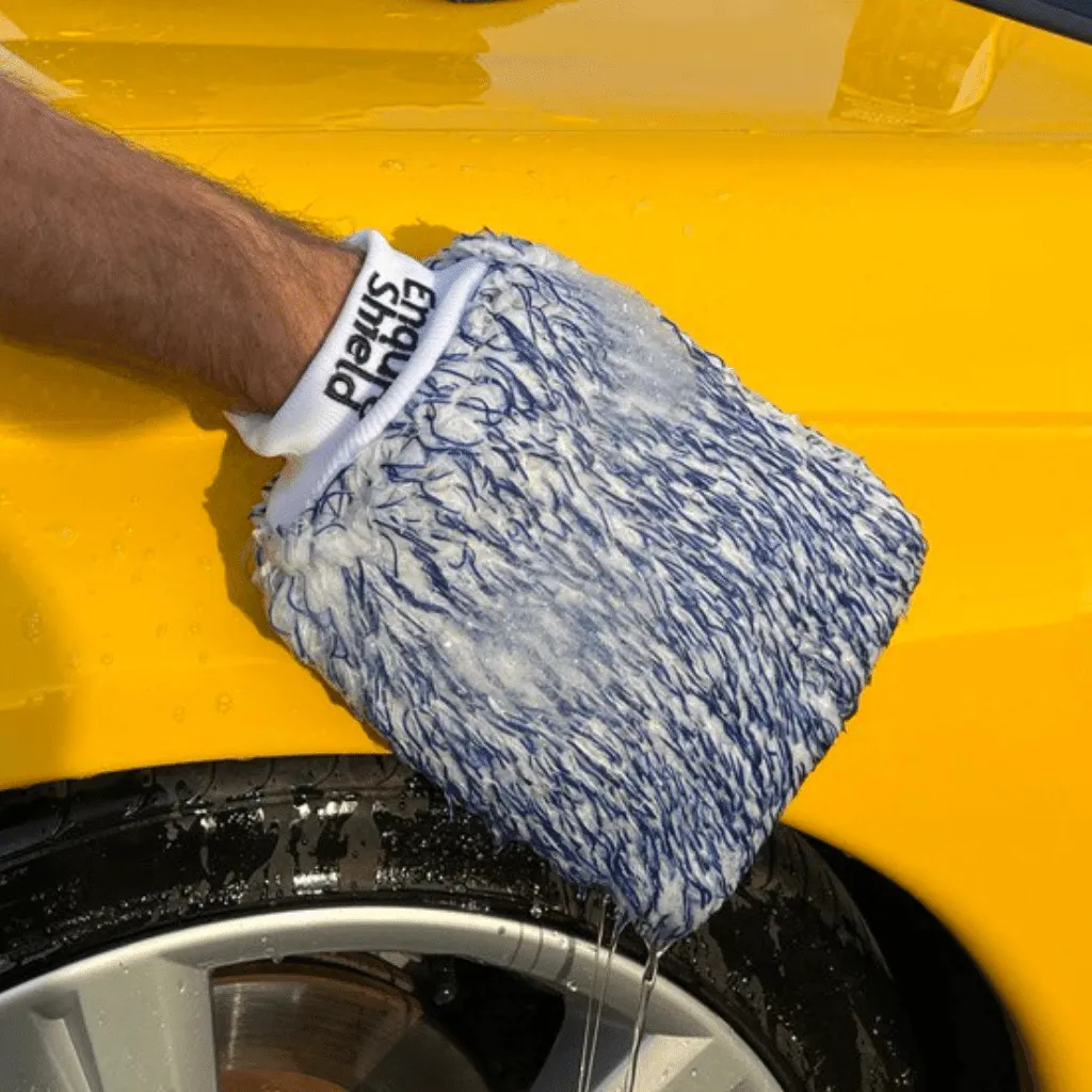 EnduroShield Auto Wash Bucket with Dirt Guard