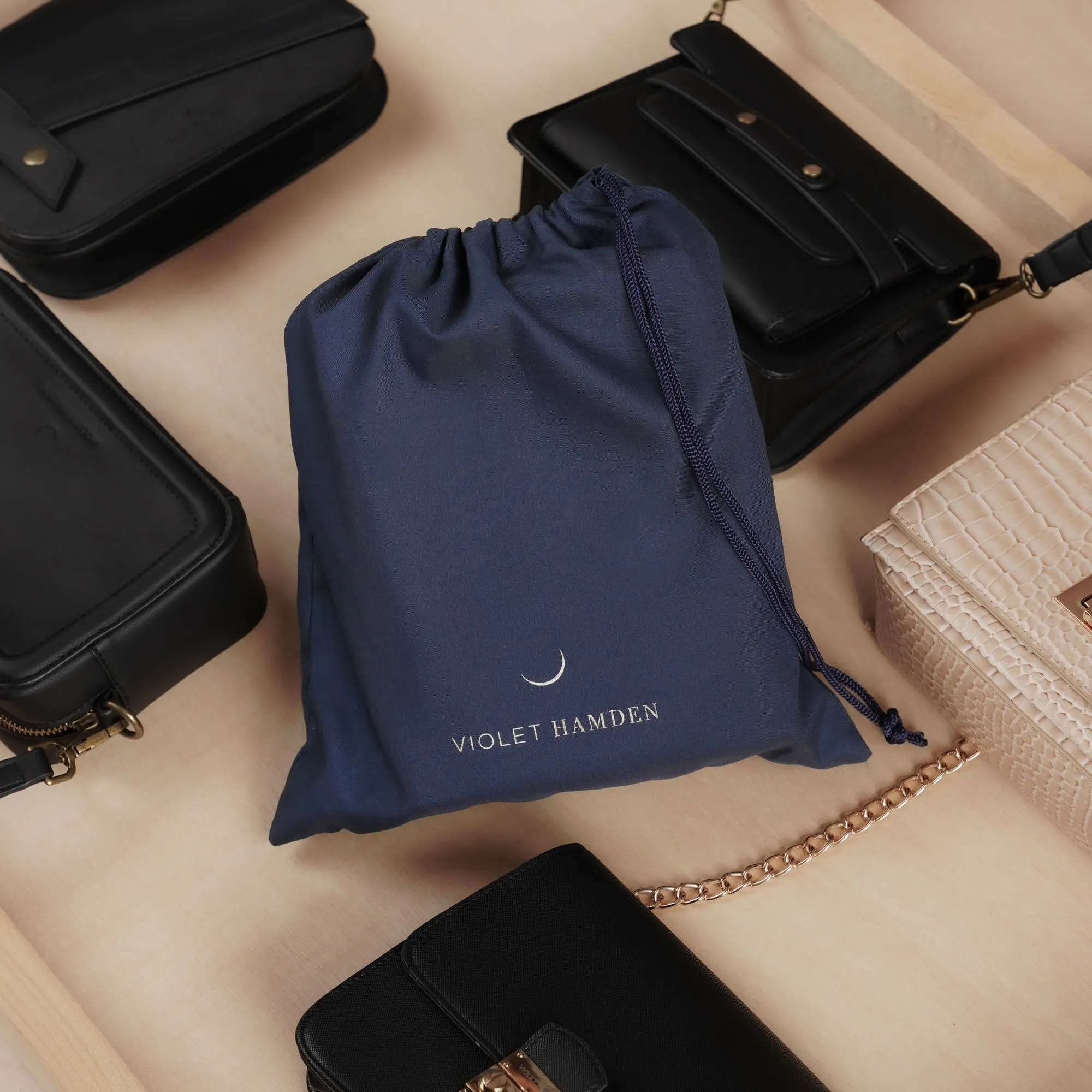 Essential Bag black shopper