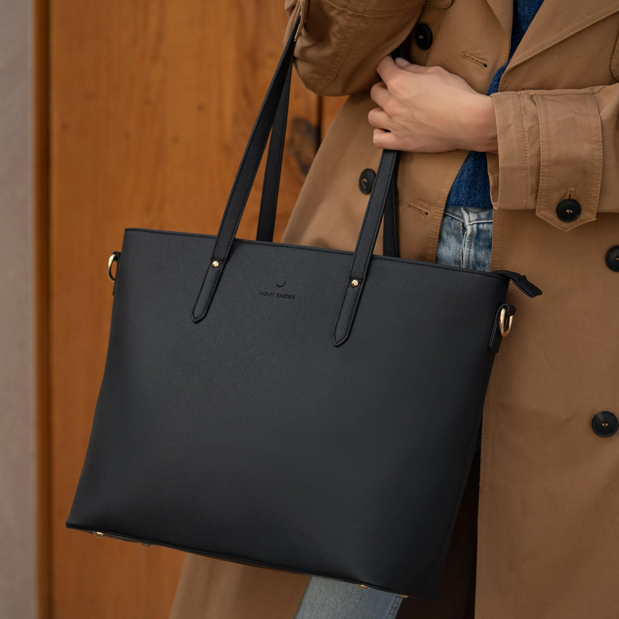 Essential Bag black shopper