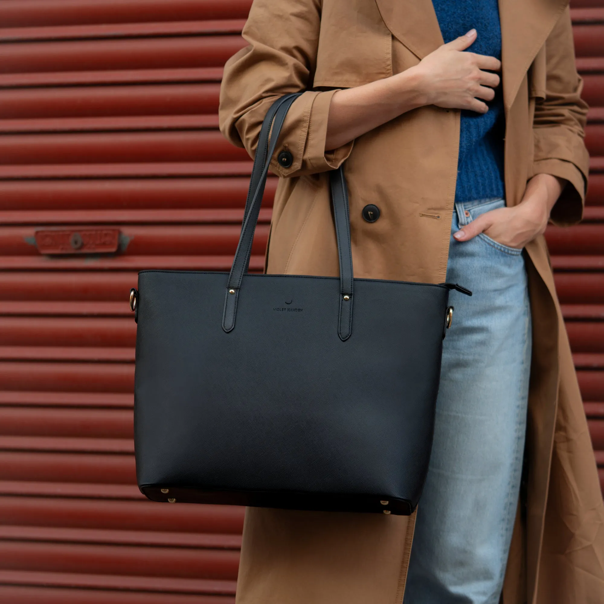 Essential Bag black shopper