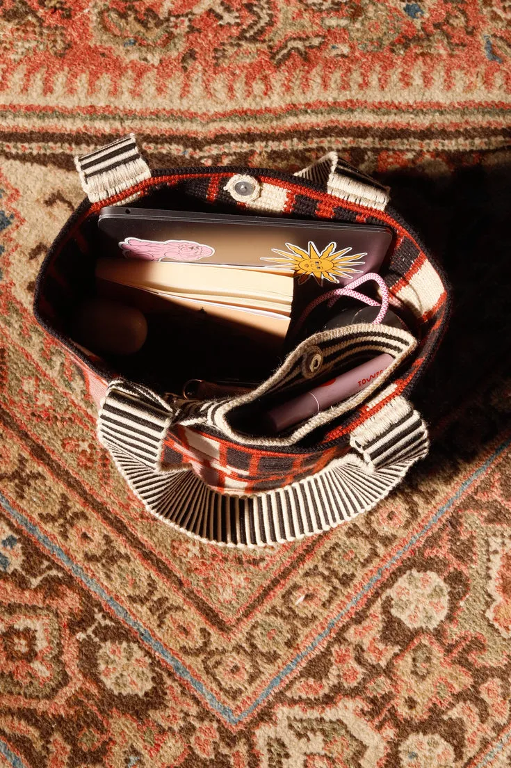 Evora Large Bucket Bag