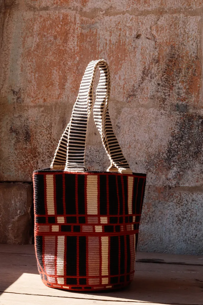 Evora Large Bucket Bag