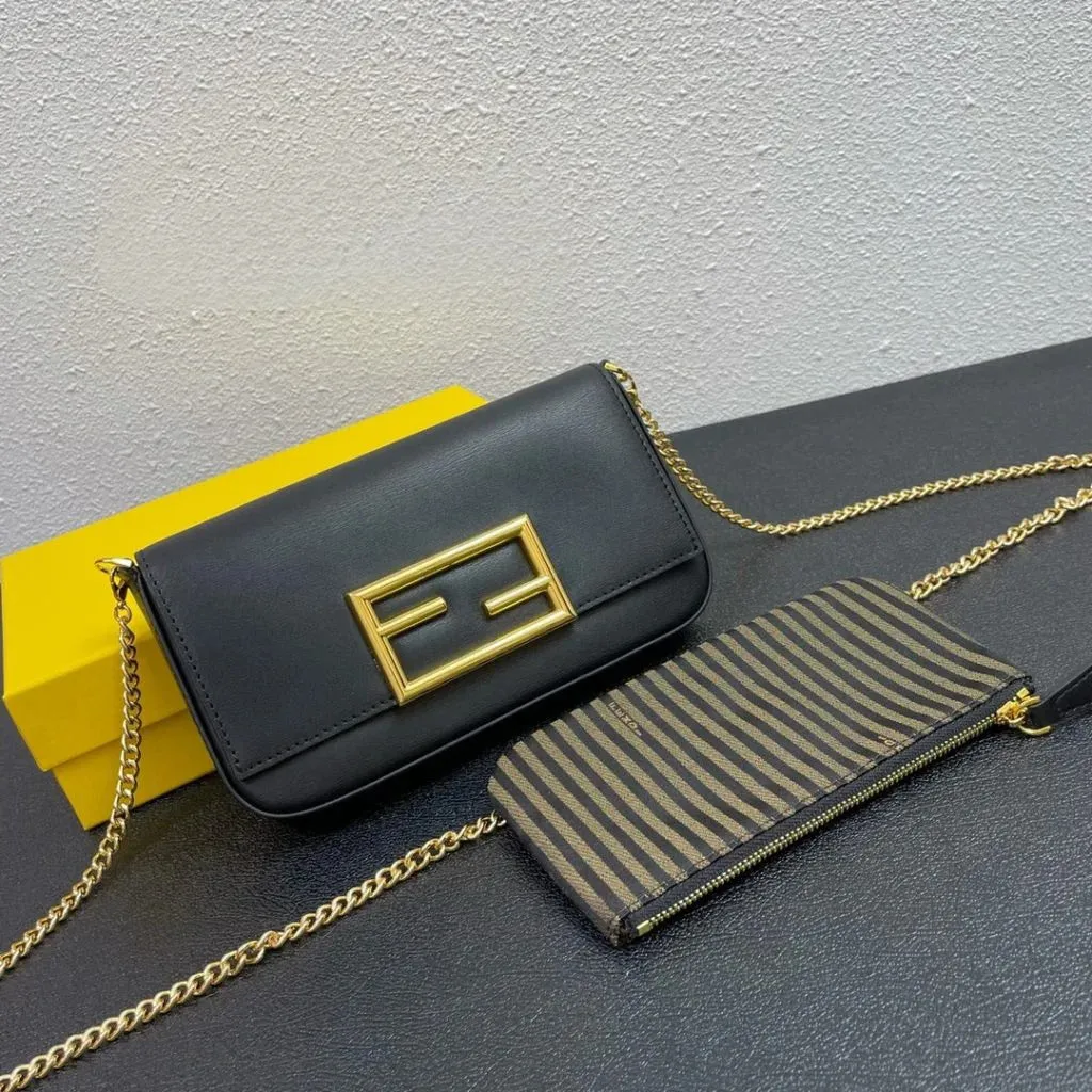 Fendi Wallet On Chain With Pouches Bags