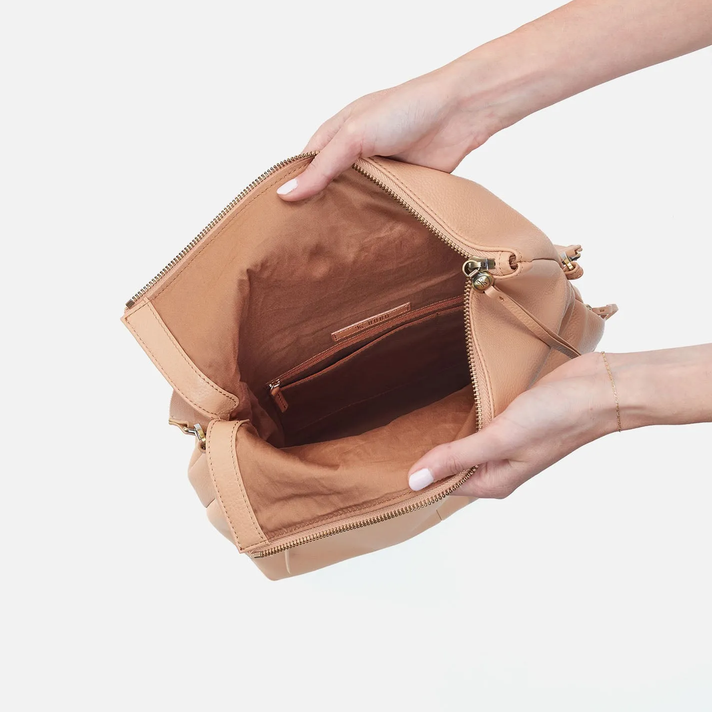 Grant Backpack In Pebbled Leather - Porcini
