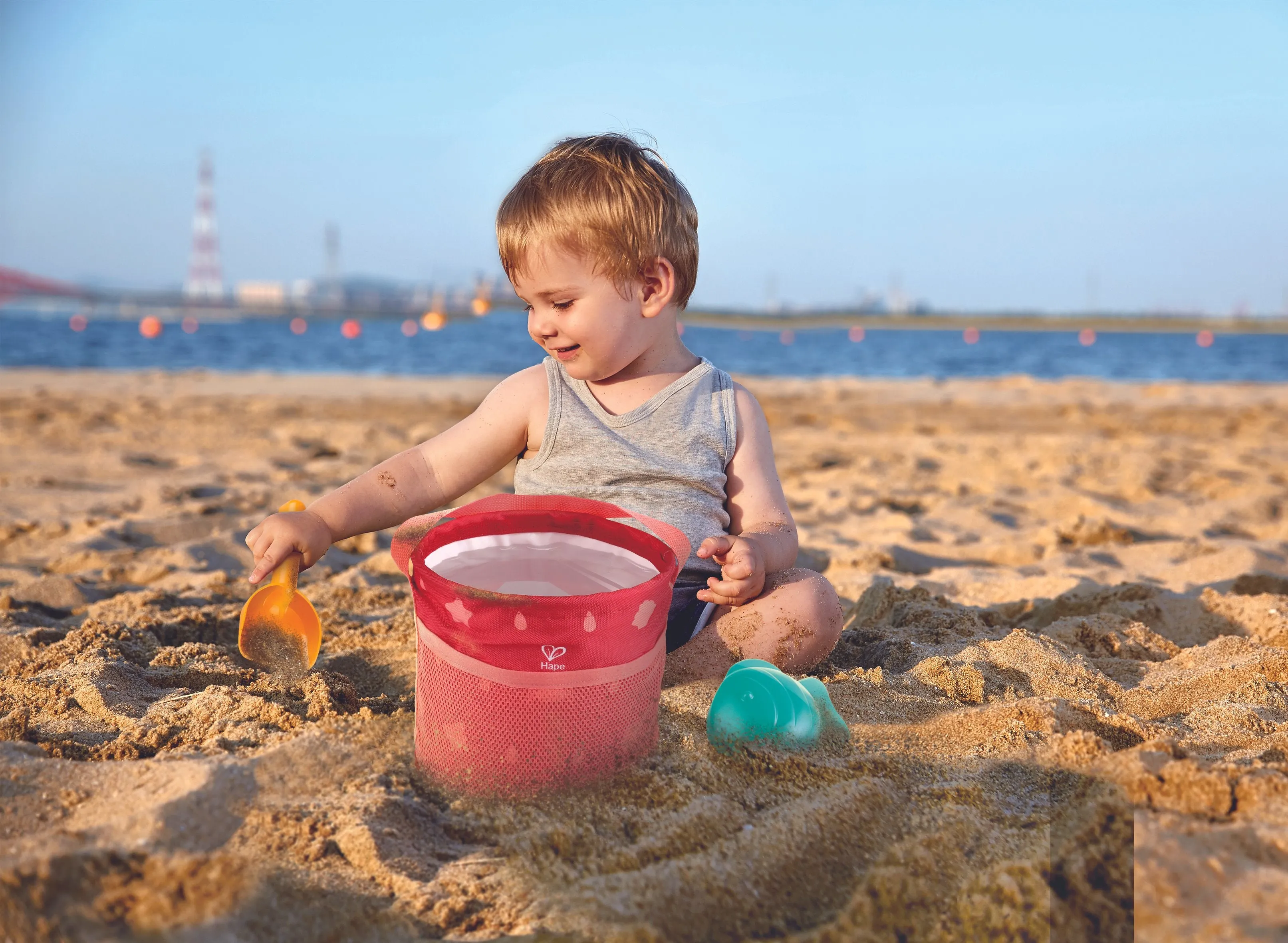 Hape Fold and Go Beach Set
