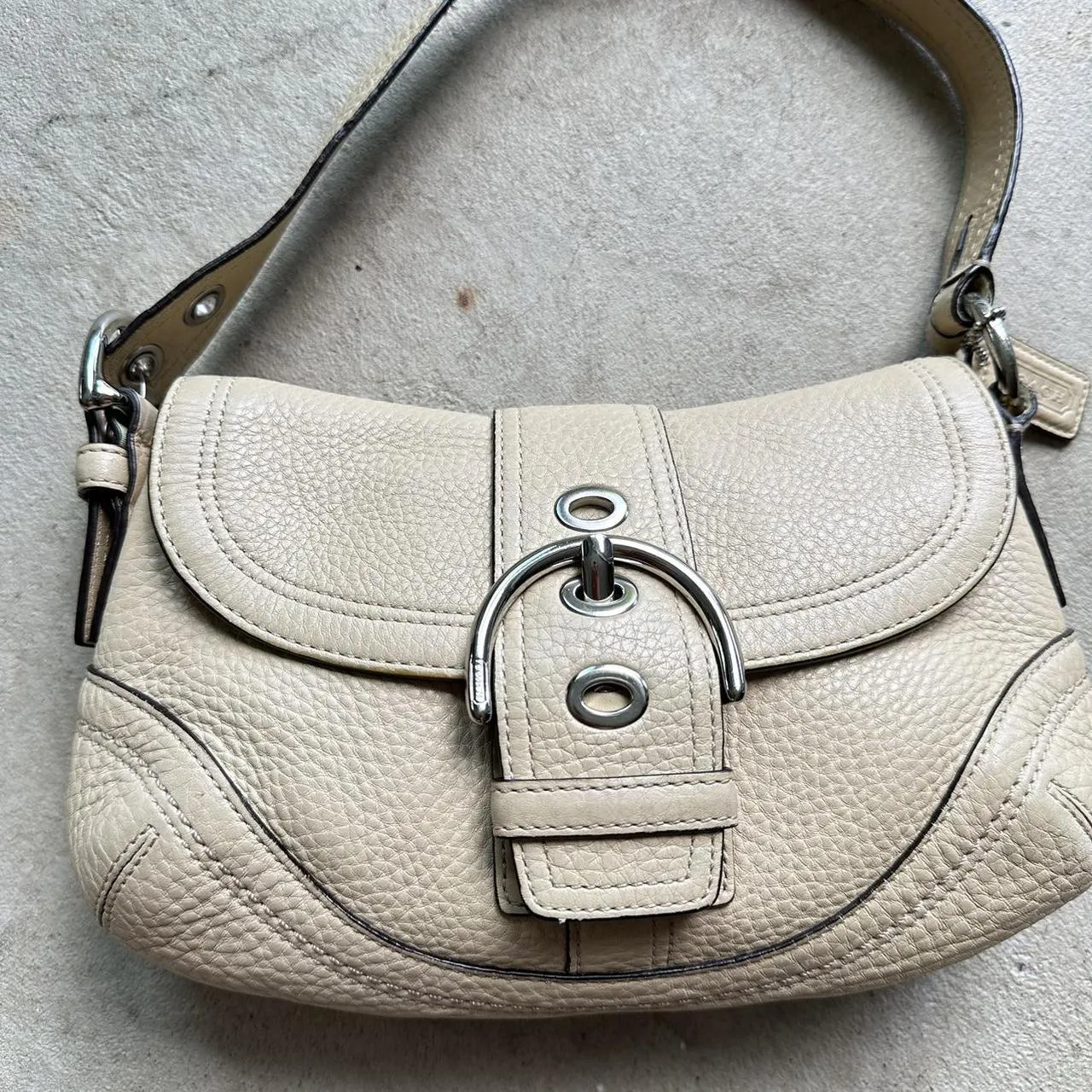 HENRYVINTUS™ vintage y2k coach cream mini leather soho shoulder bag