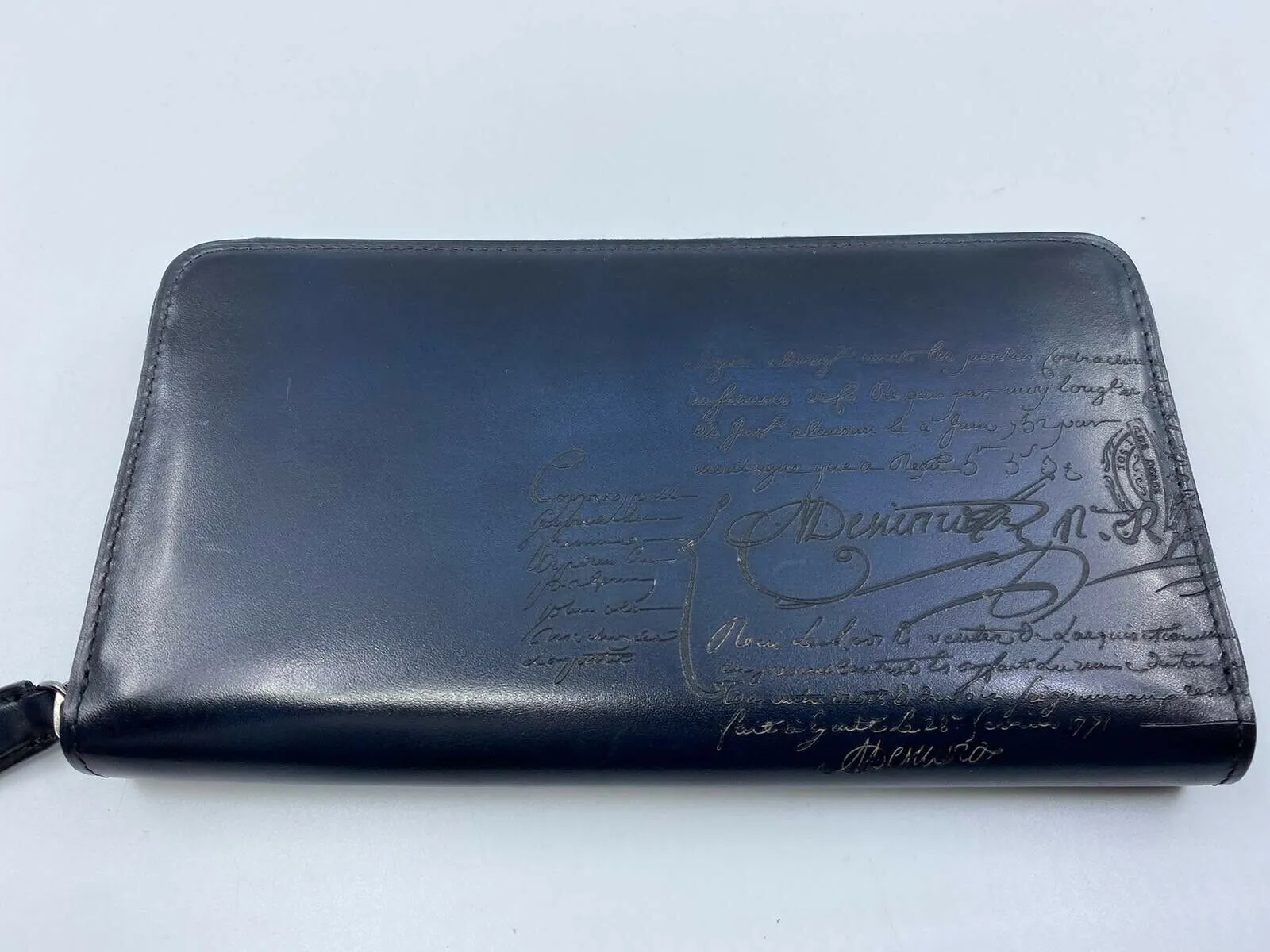 Itauba Scritto Leather Long Zipped Wallet