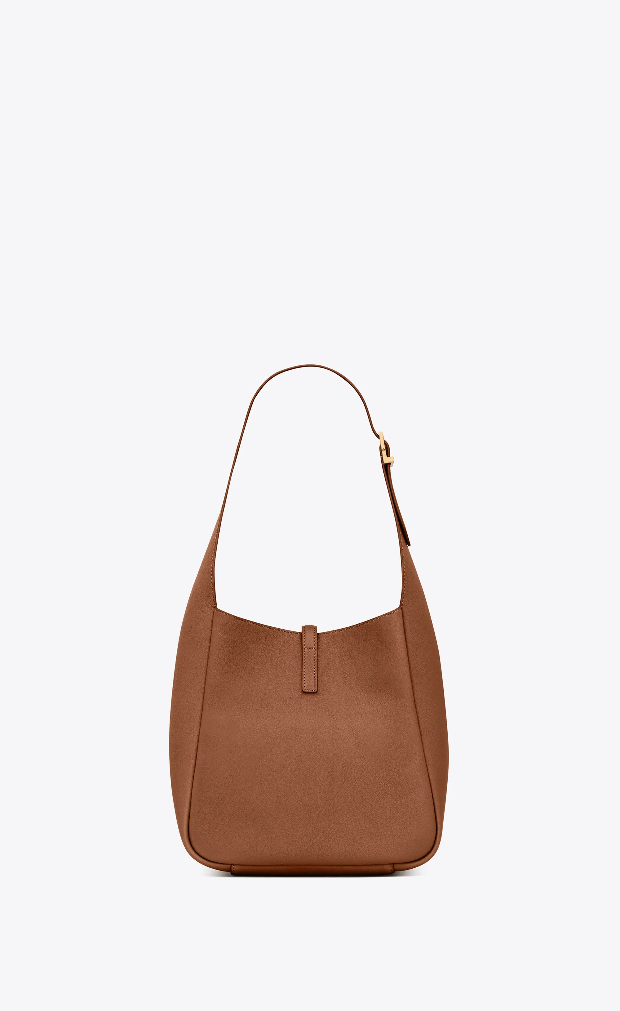 Le 5 À 7 Supple Small In Grained Leather