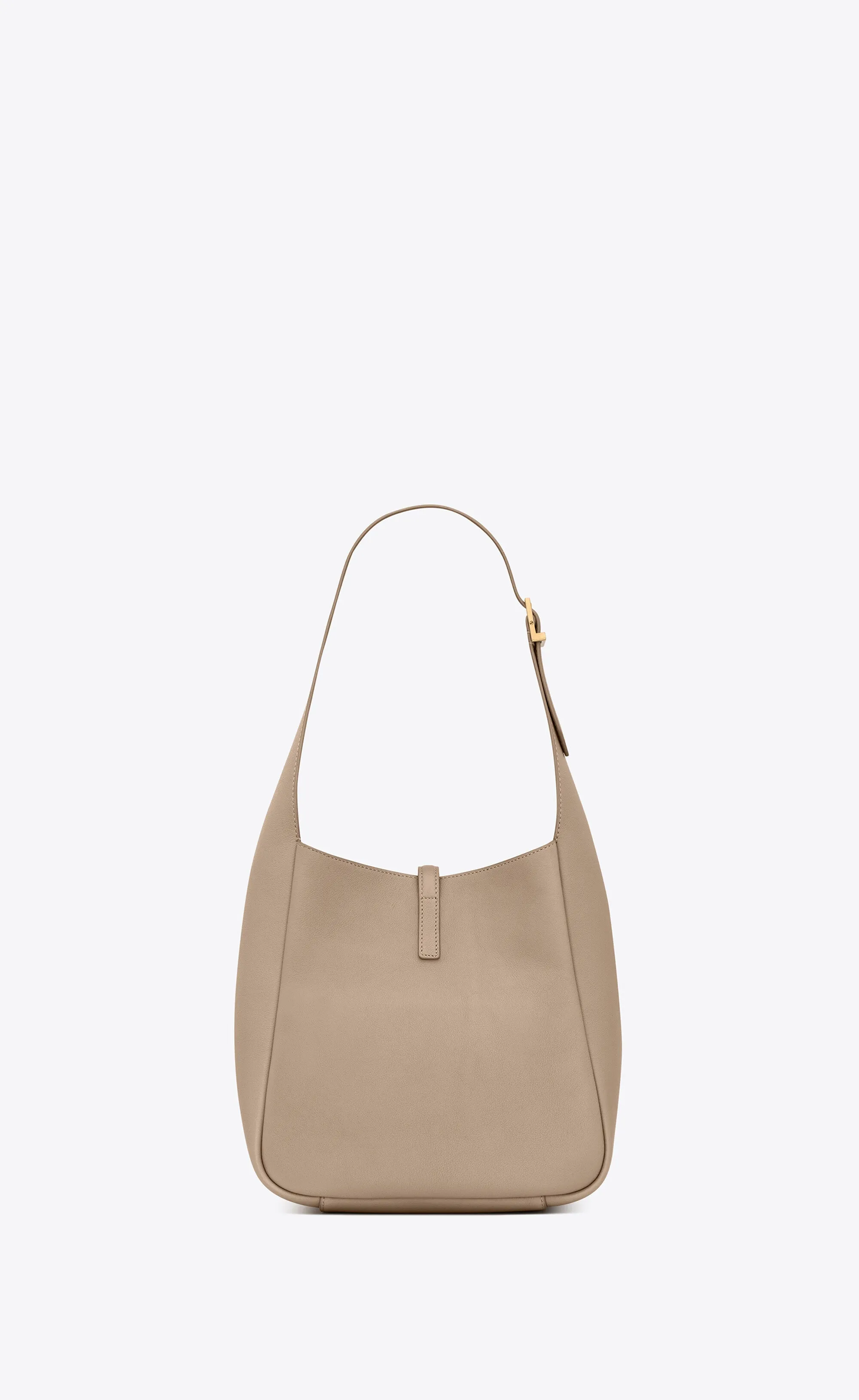 Le 5 À 7 Supple Small In Grained Leather