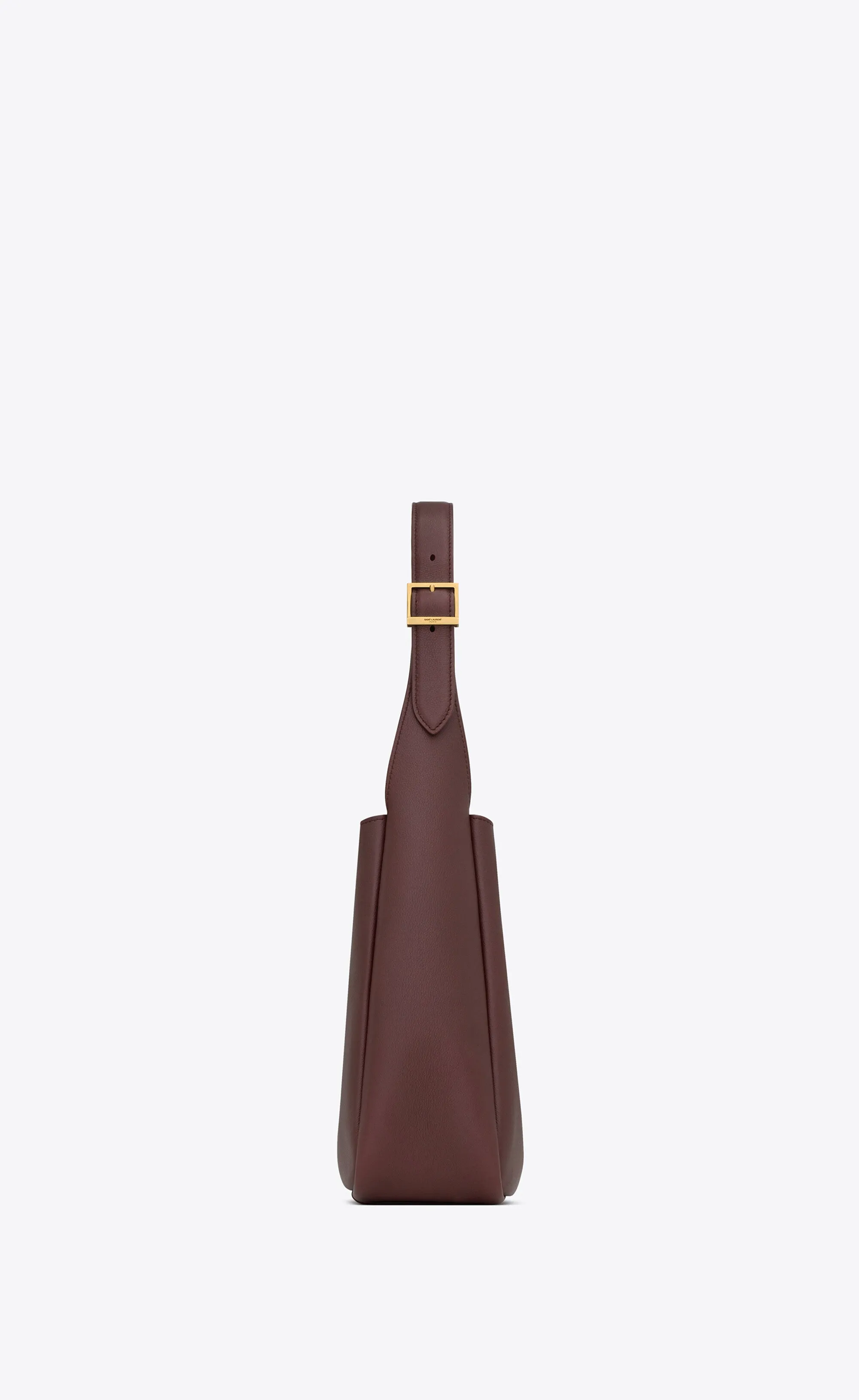 Le 5 À 7 Supple Small In Grained Leather