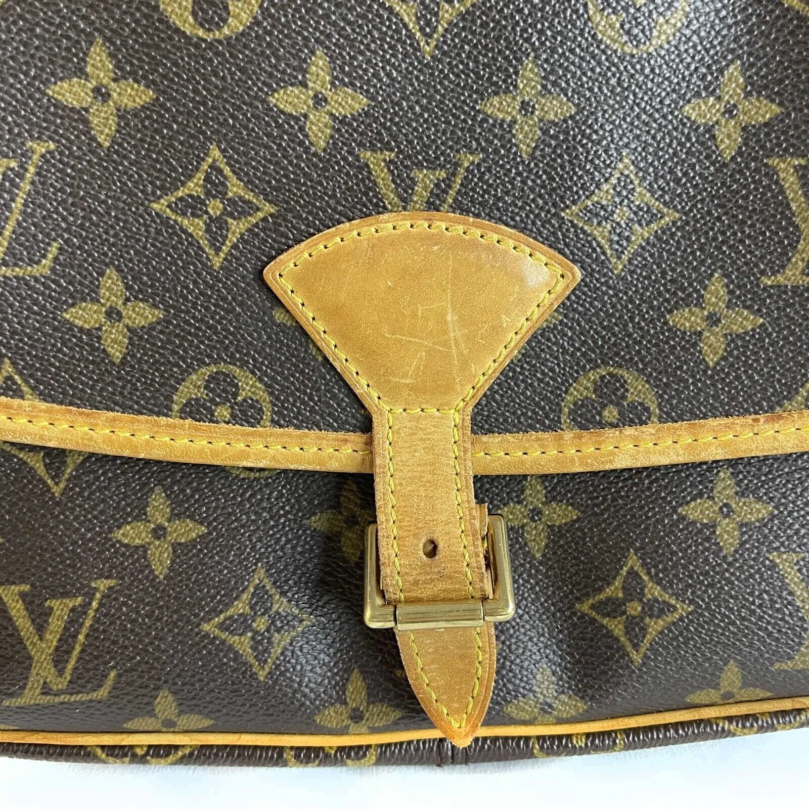 Louis Vuitton - LV Monogram Canvas Sologne Brown Crossbody - Adjustable Strap