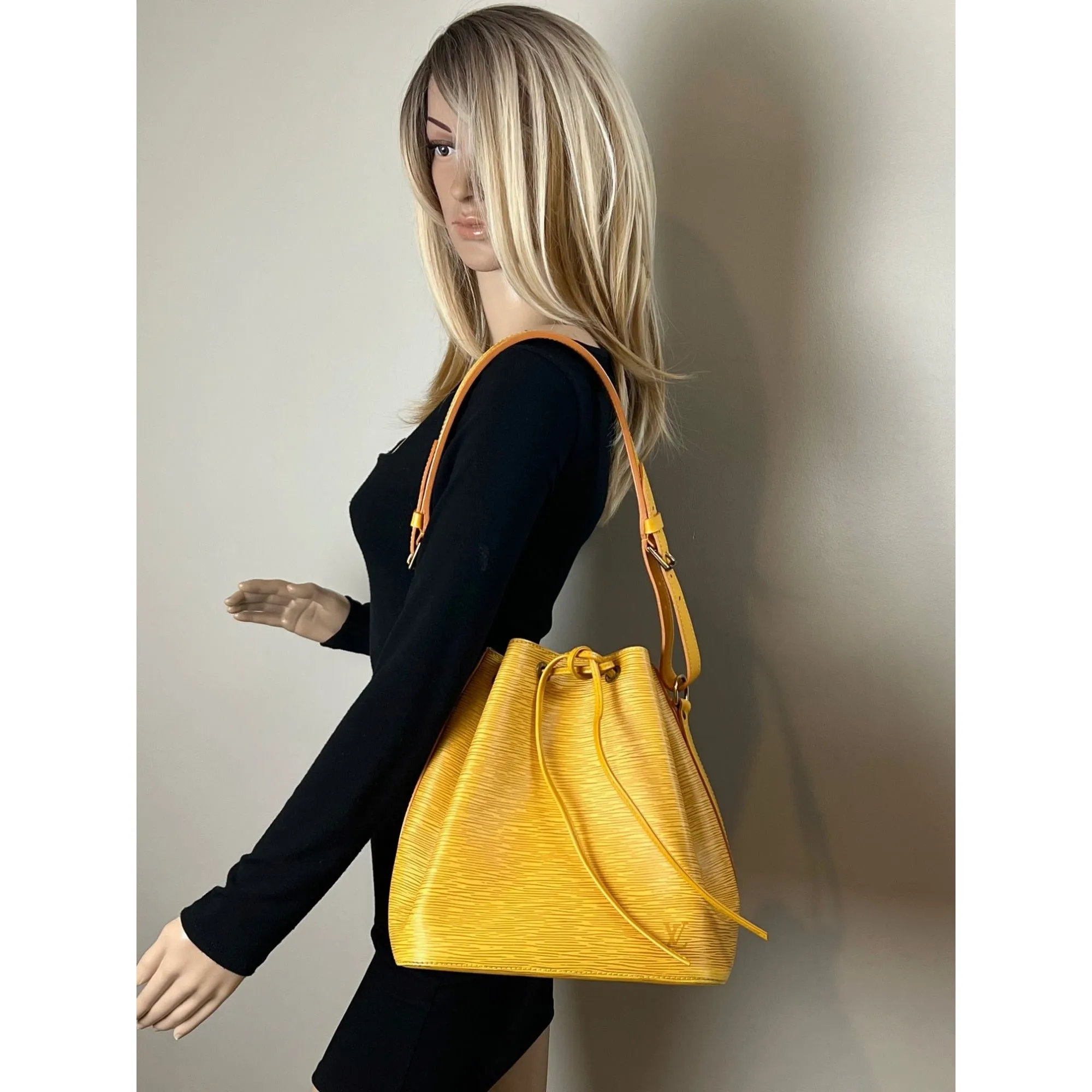 Louis Vuitton Petit Noe Drawstring Epi Yellow Leather Bucket Bag