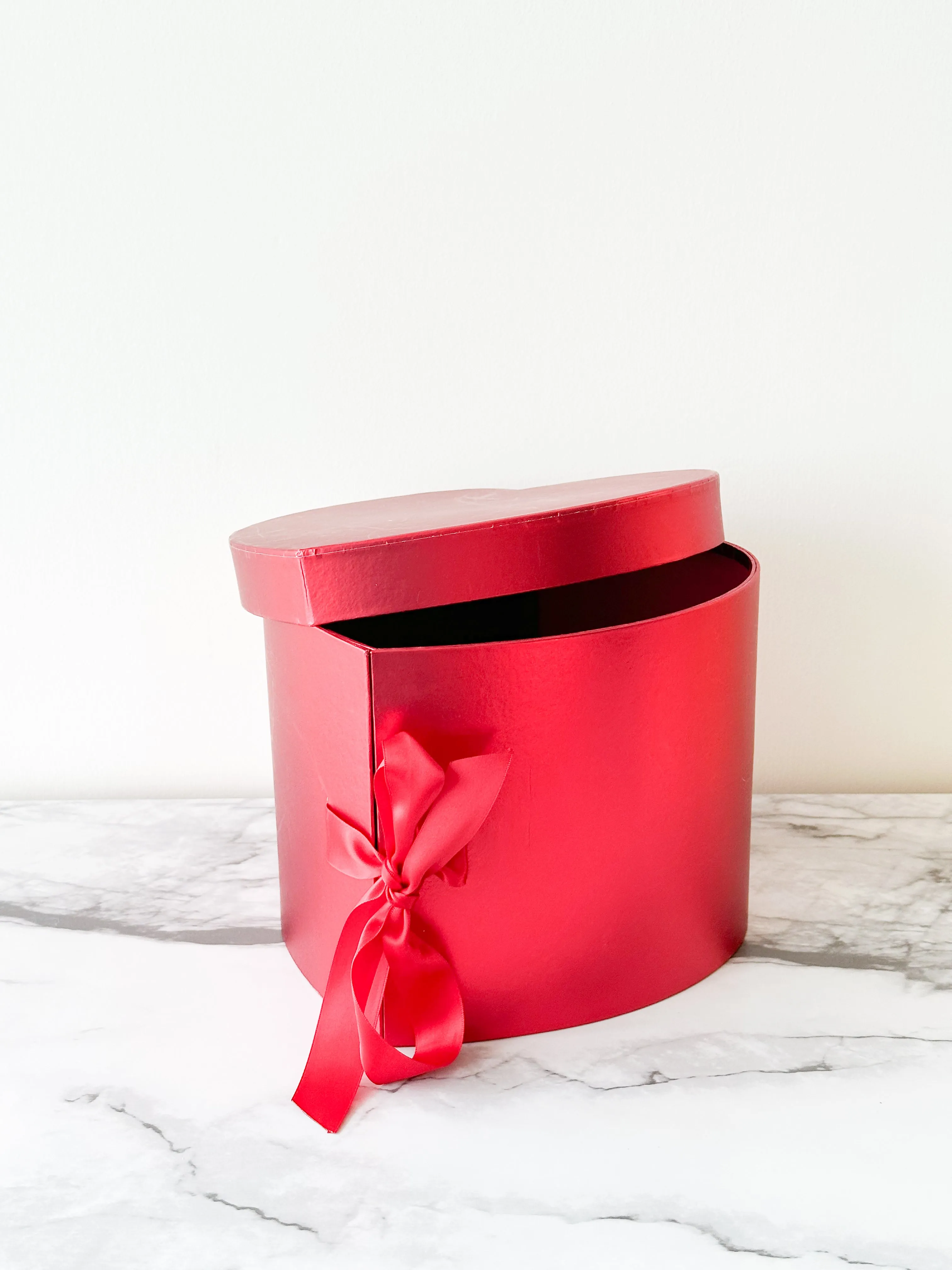 Luxury Heart Shape two-drawer Flower/Gift Box in Gold and Red