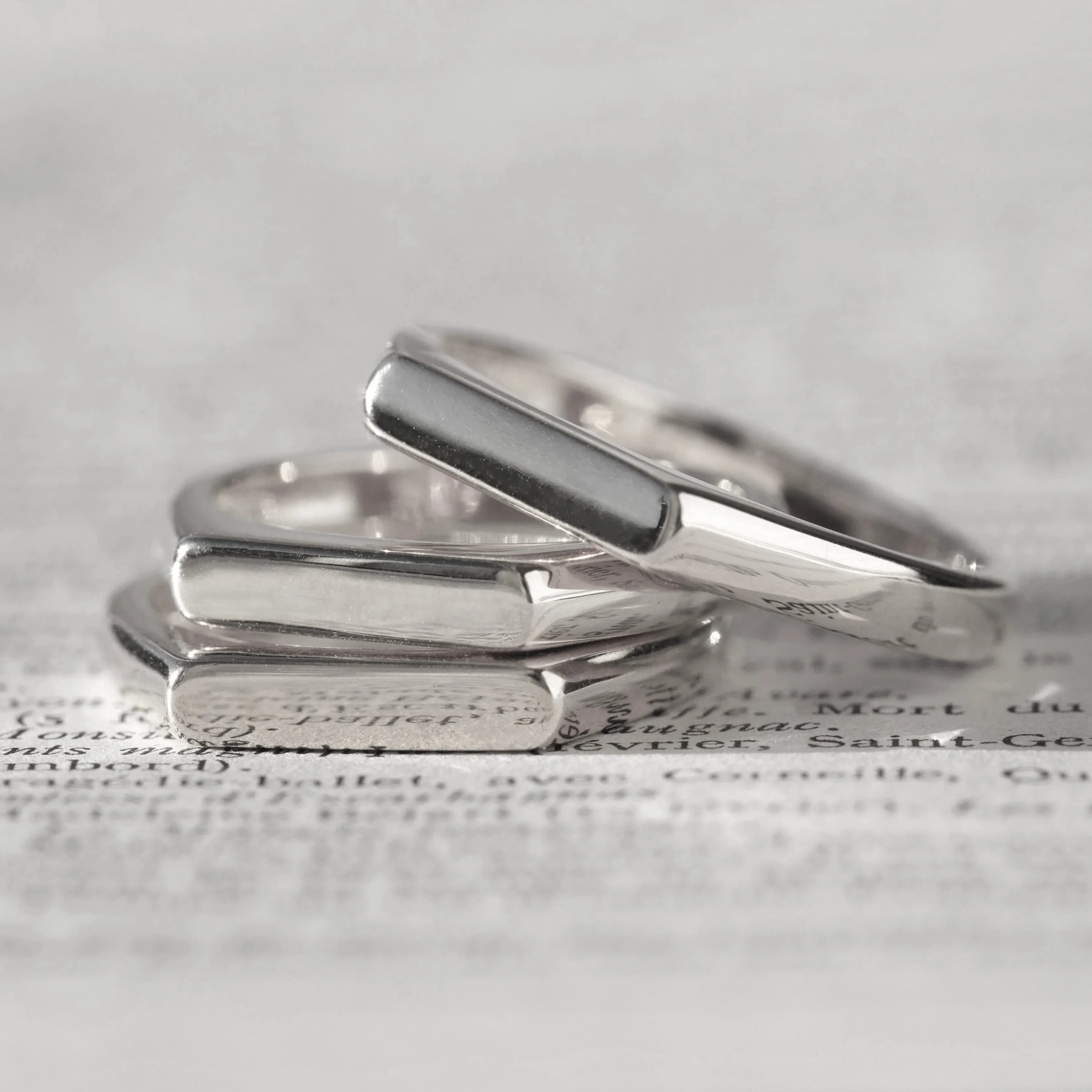 Mama Vintage Signet Ring