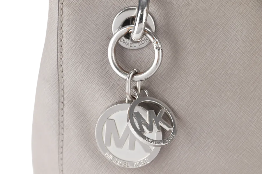 MICHAEL KORS SHOULDER BAG (AP-1507 30S5SCYS1L)GREY LEATHER WITH DUST COVER (NO LONG STRAP)