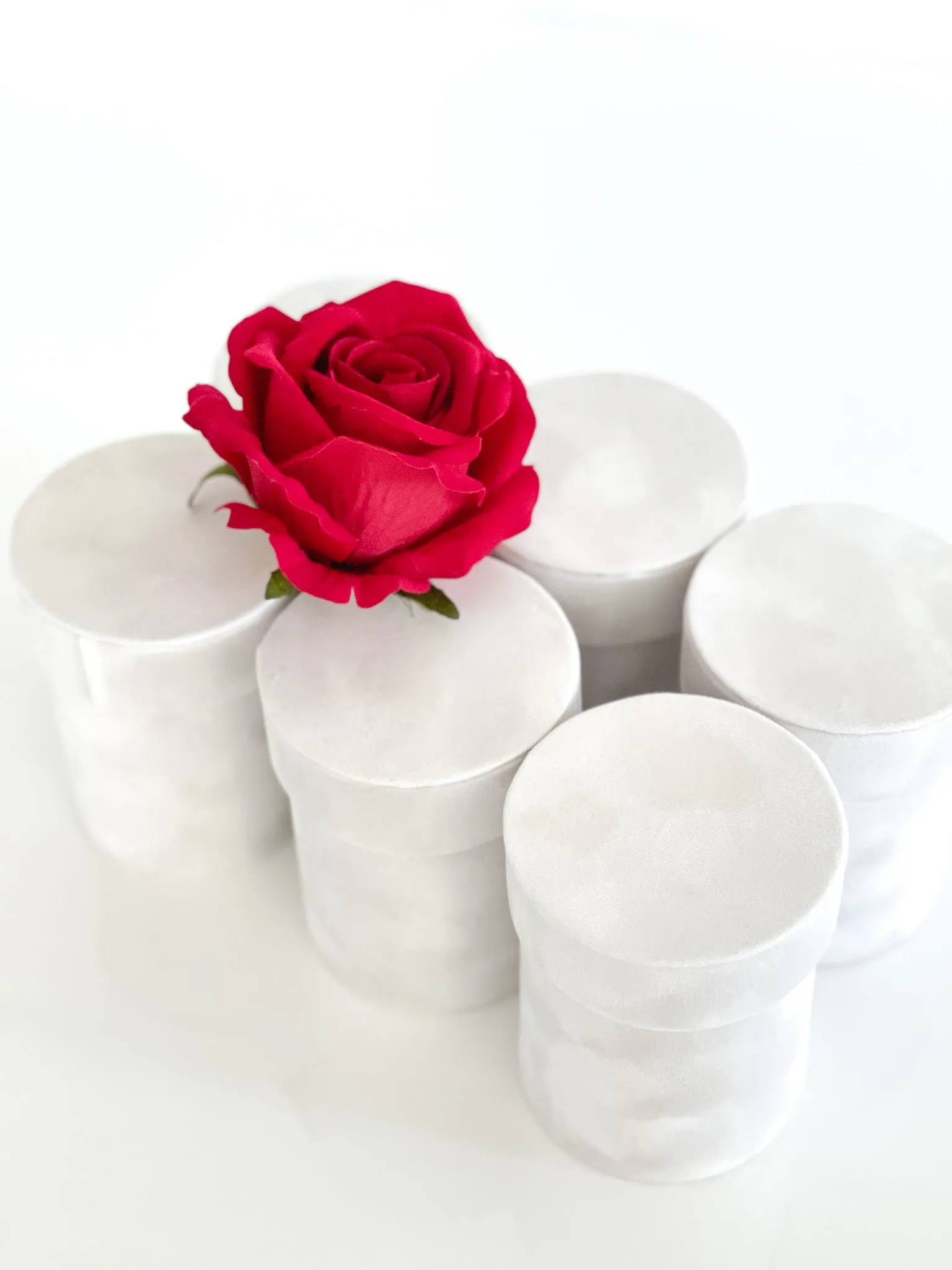 Mini Velvet flower box for single Flower (with plastic liner)