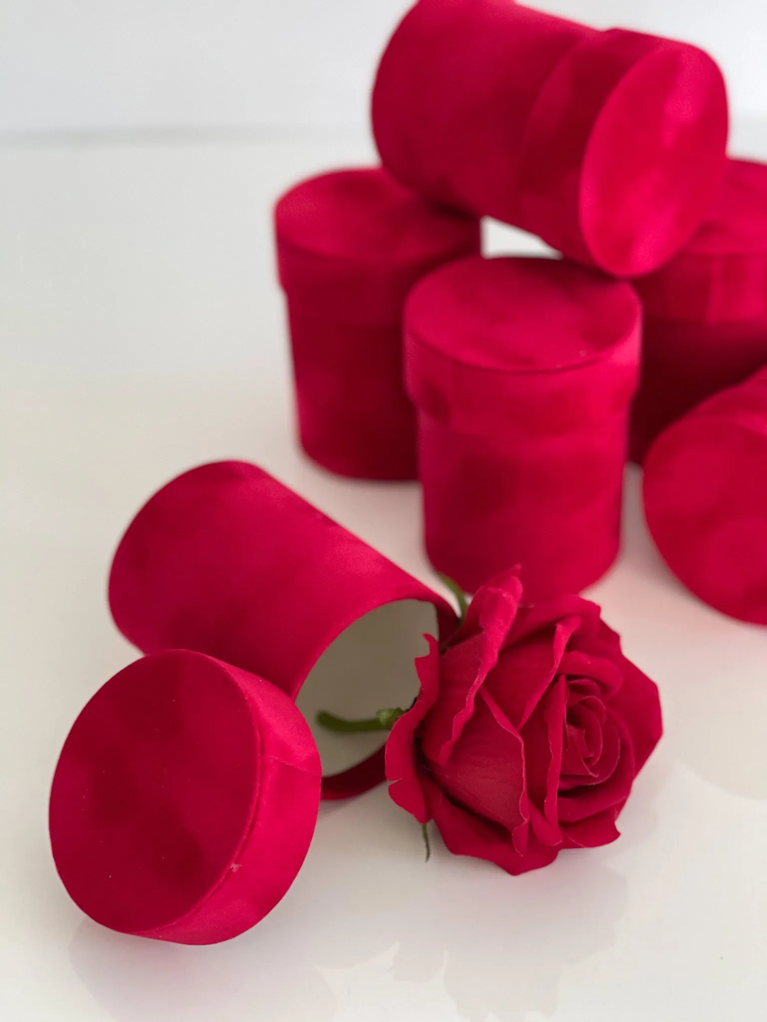 Mini Velvet flower box for single Flower (with plastic liner)