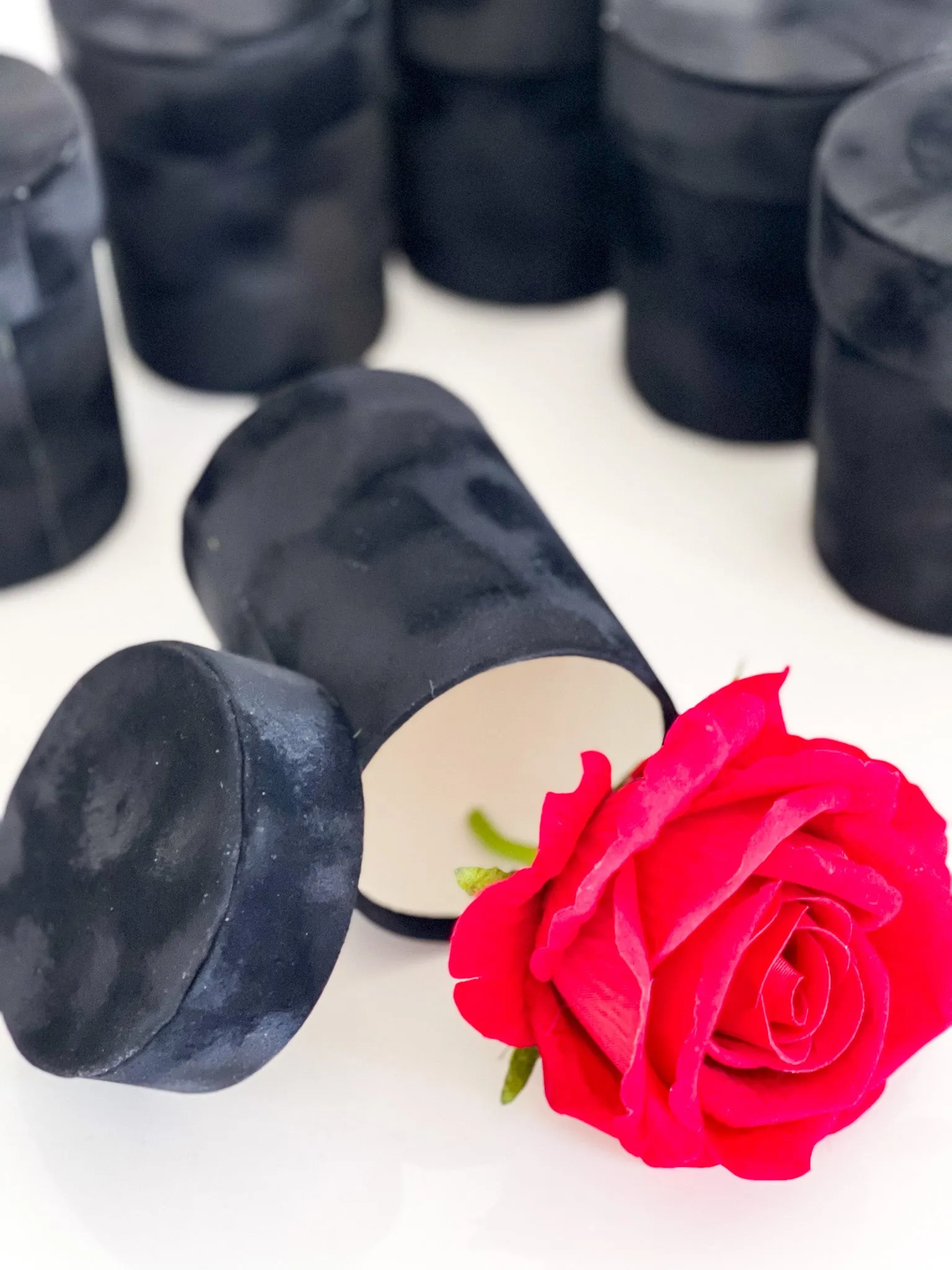 Mini Velvet flower box for single Flower (with plastic liner)