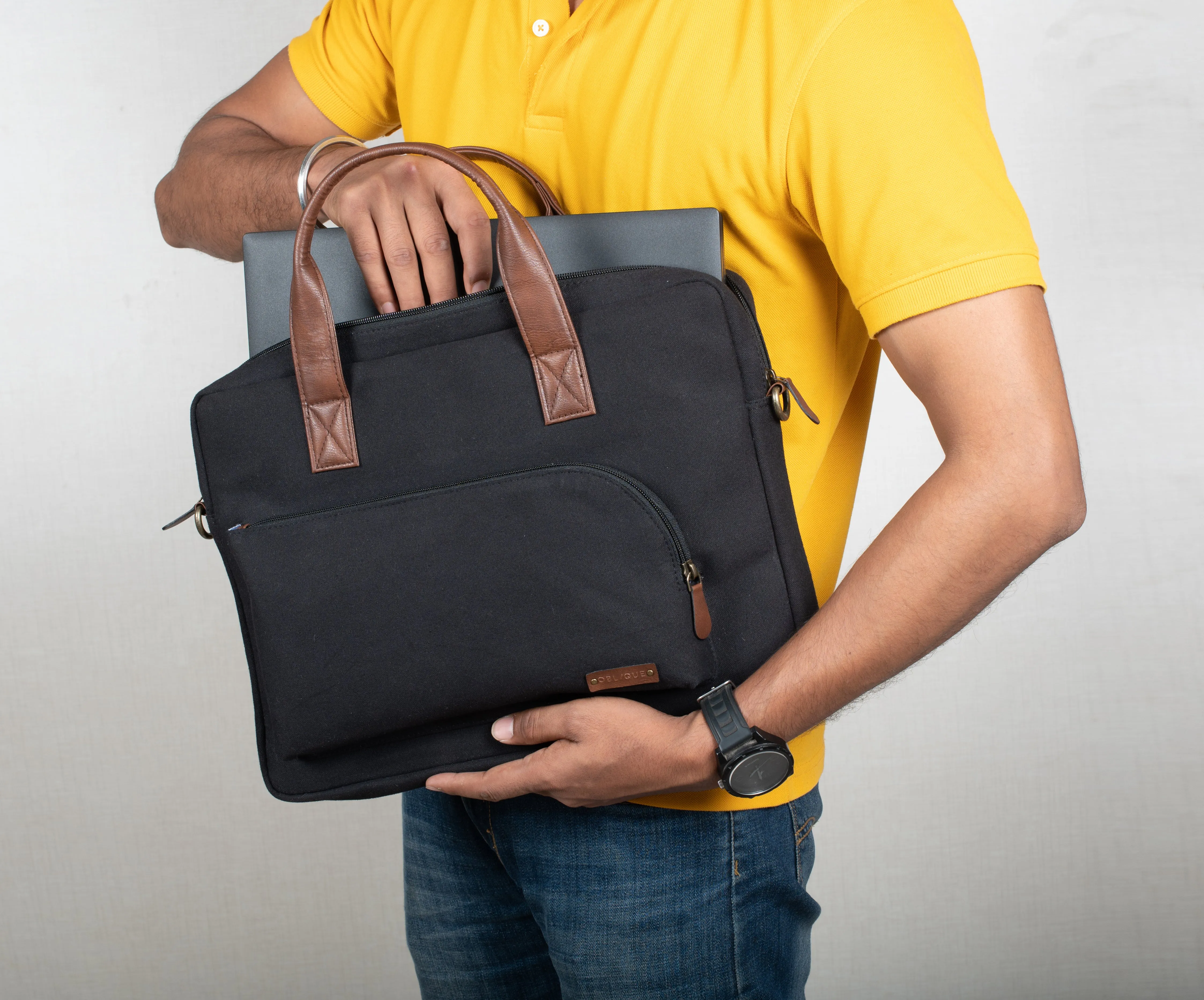 Oblique Rush Laptop Messenger Bag: 1N
