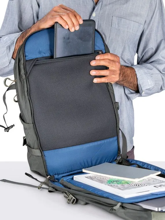 Osprey Nebula 32L Backpack - Black