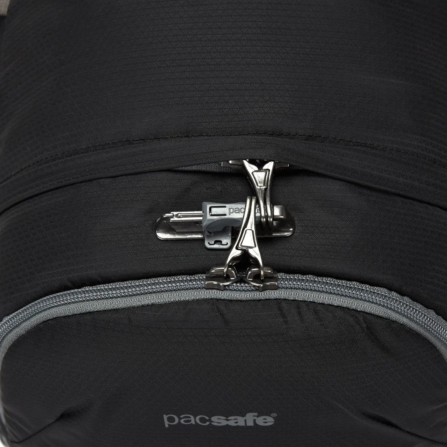 Pacsafe® Venturesafe® 28L G3 anti-theft backpack