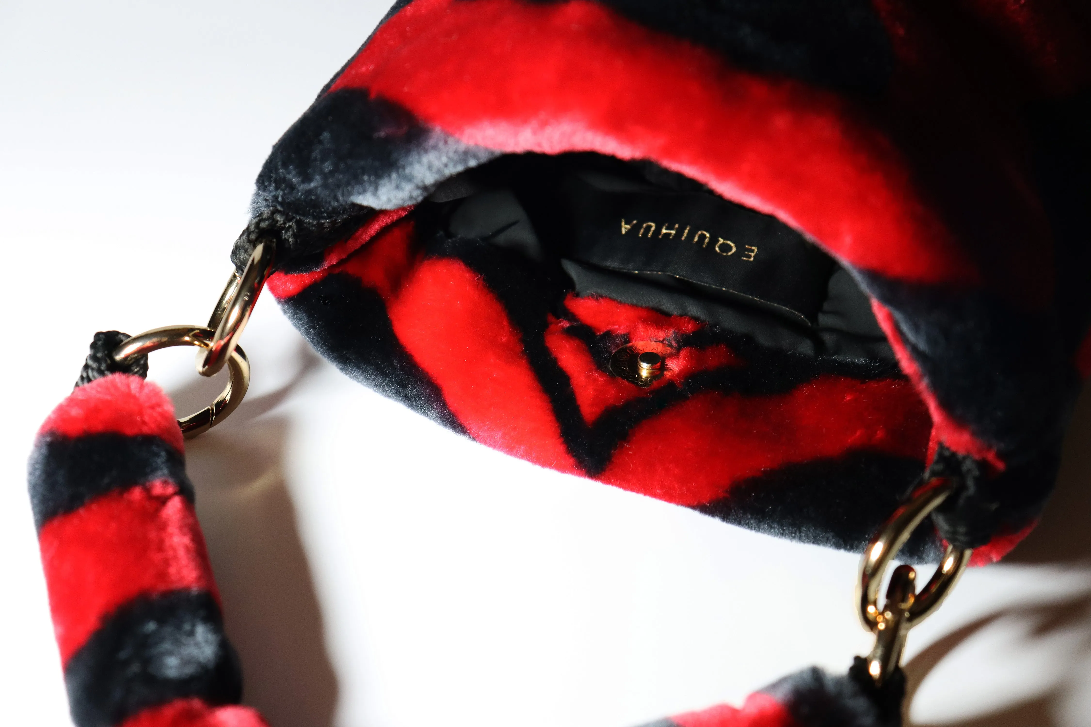 "Coqueta" Cobija bucket bag (read description)