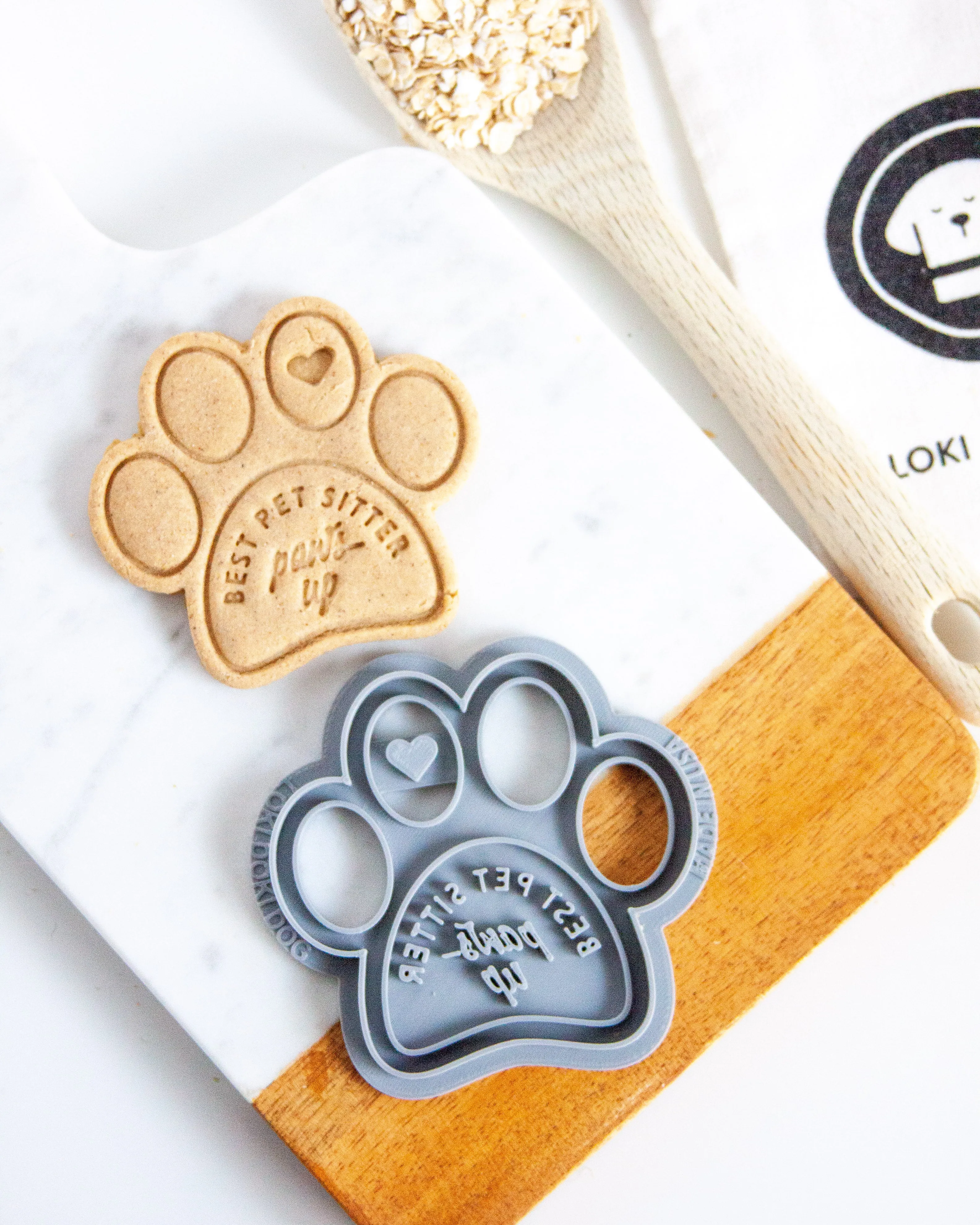 "Paws Up" Best Pet Sitter Cookie Cutter-  Holiday Cookie Cutter