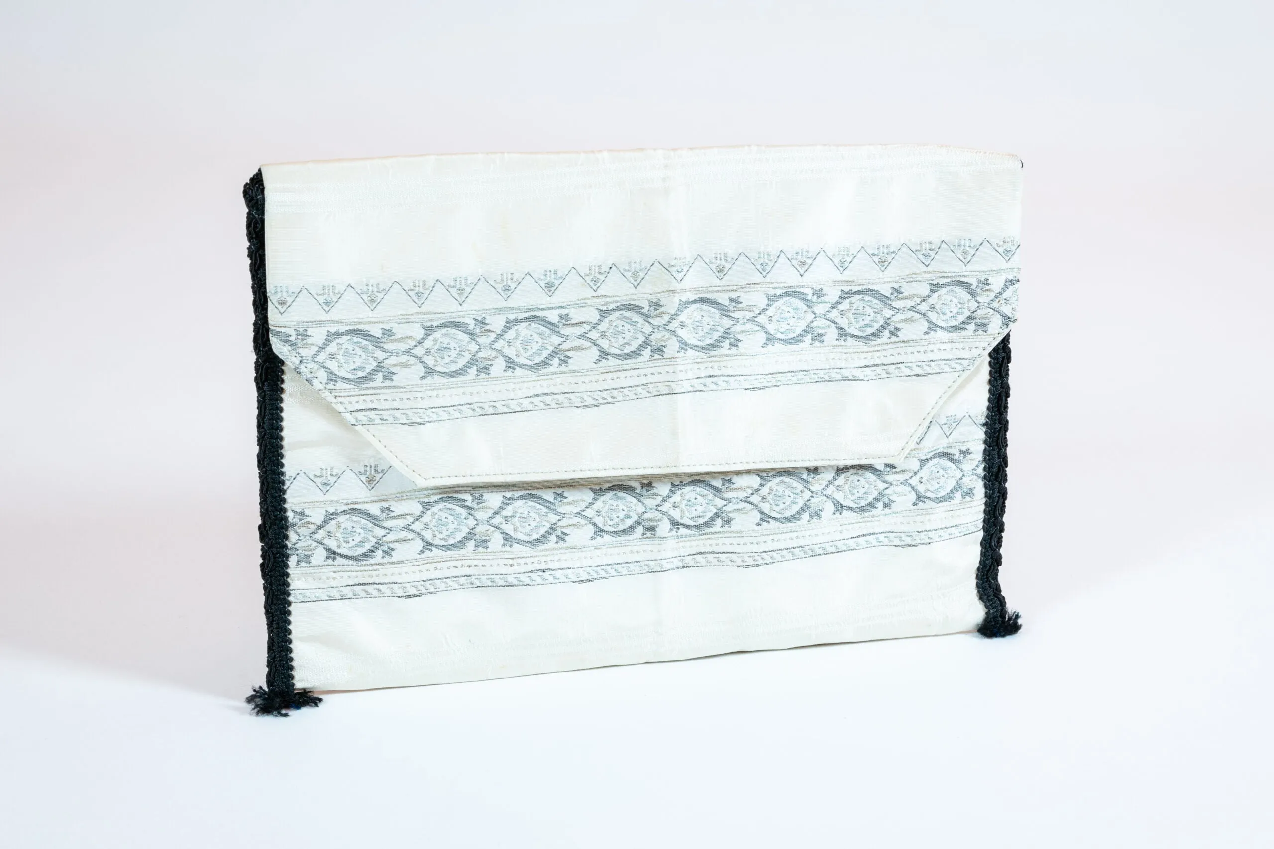 Shoulder Strap Purse of Vintage Kimono Fabric
