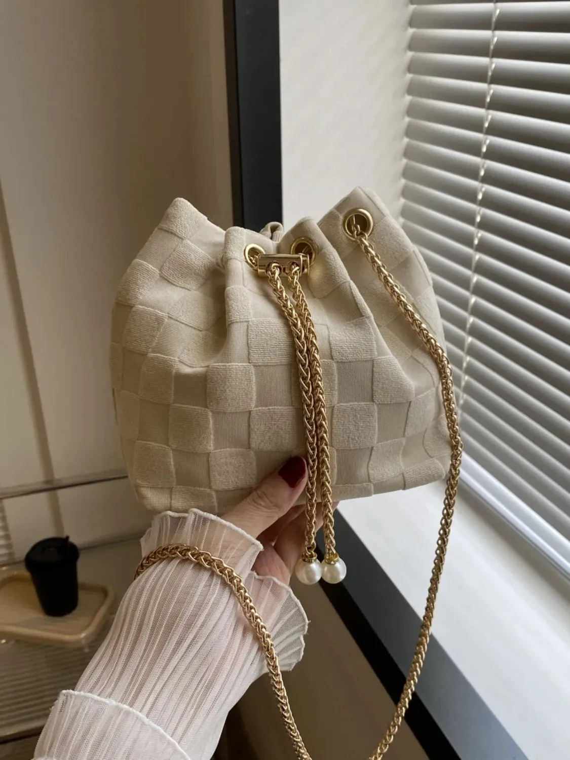 Straw Braided Chain Bucket Bag