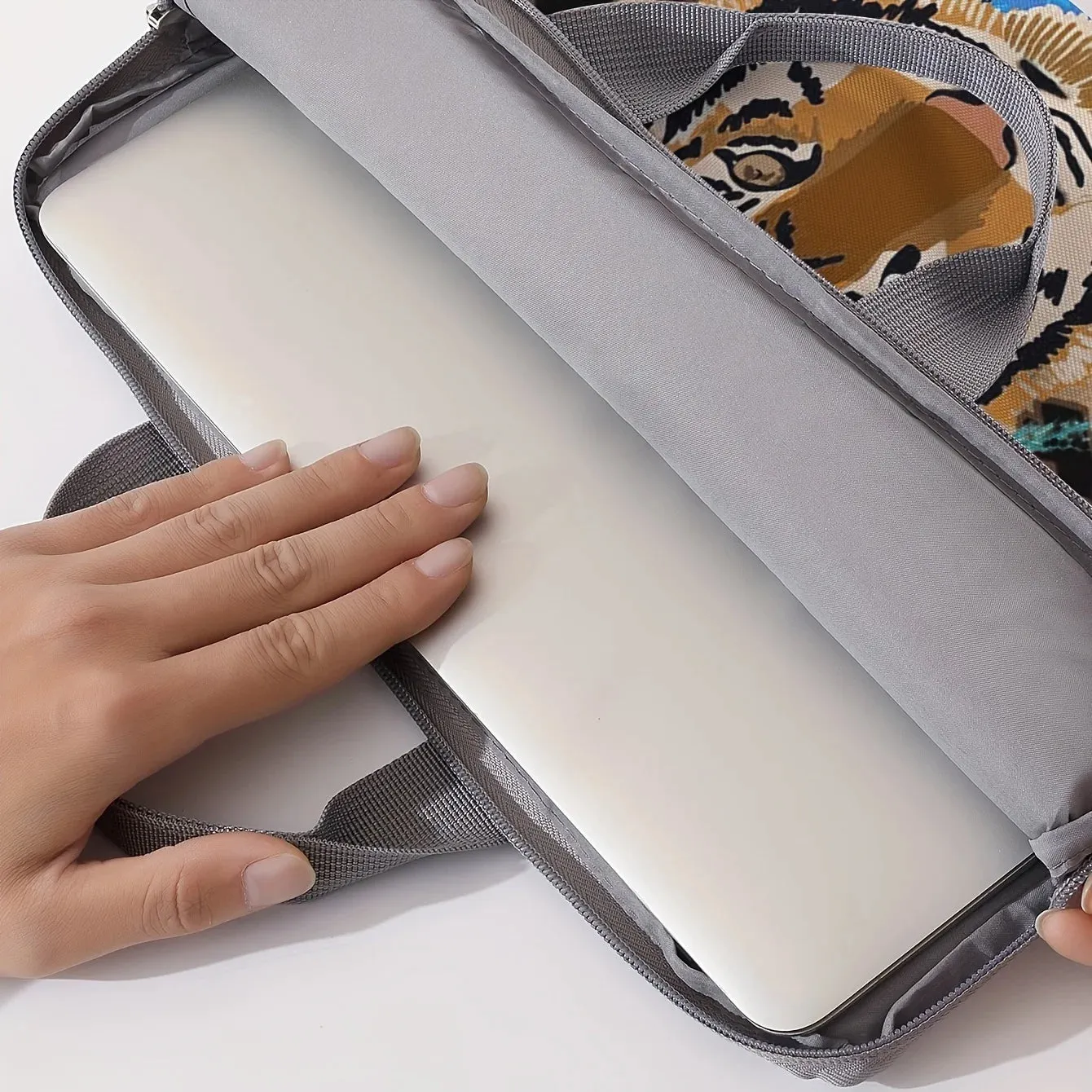 Tiger Patterned Laptop Bag suitable for 14 inch laptops