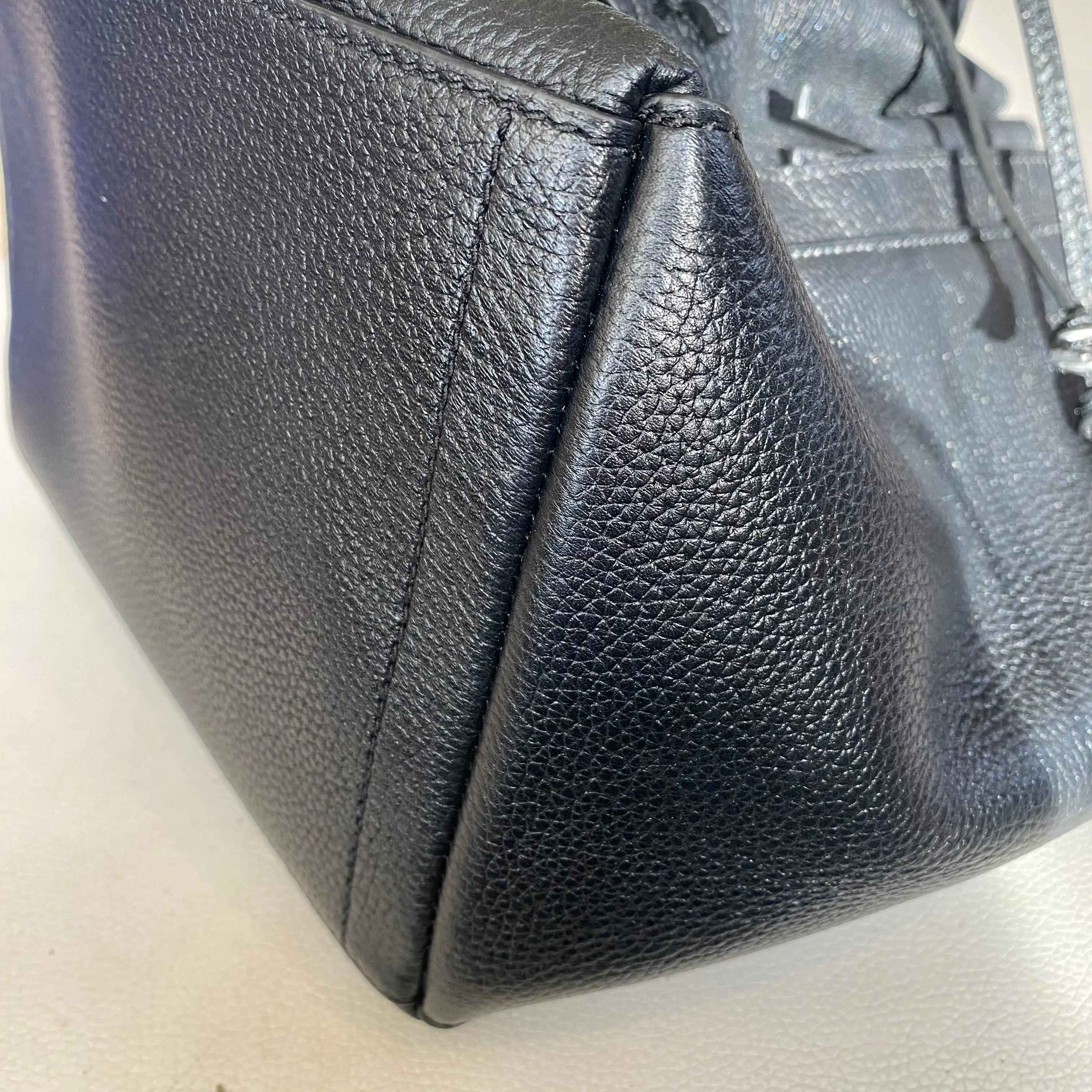 TORY BURCH McGraw Dragonfly Leather Drawstring Bucket Bag