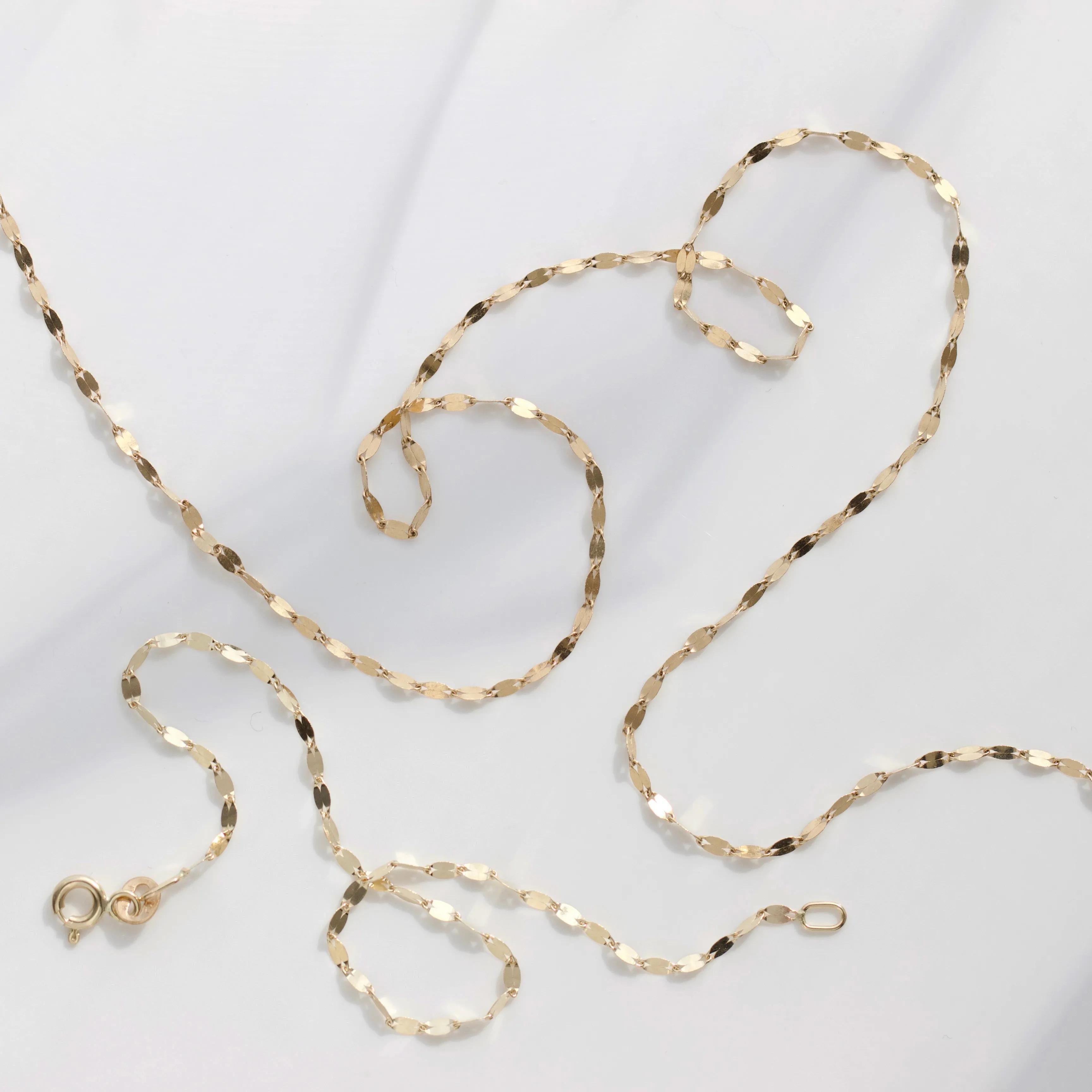 Treasured Petal Chain