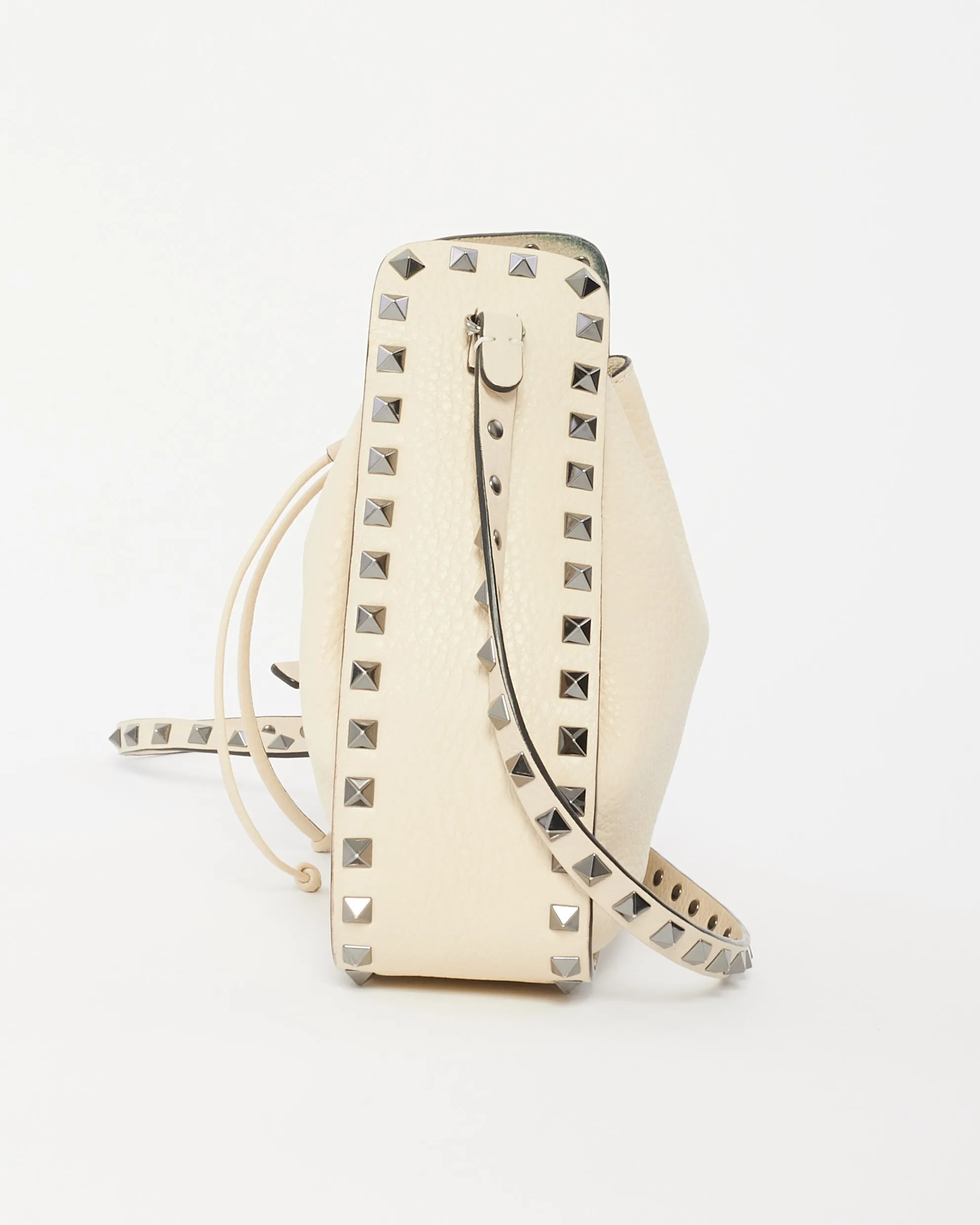 Valentino Cream Leather Rockstud Drawstring Small Bucket Bag