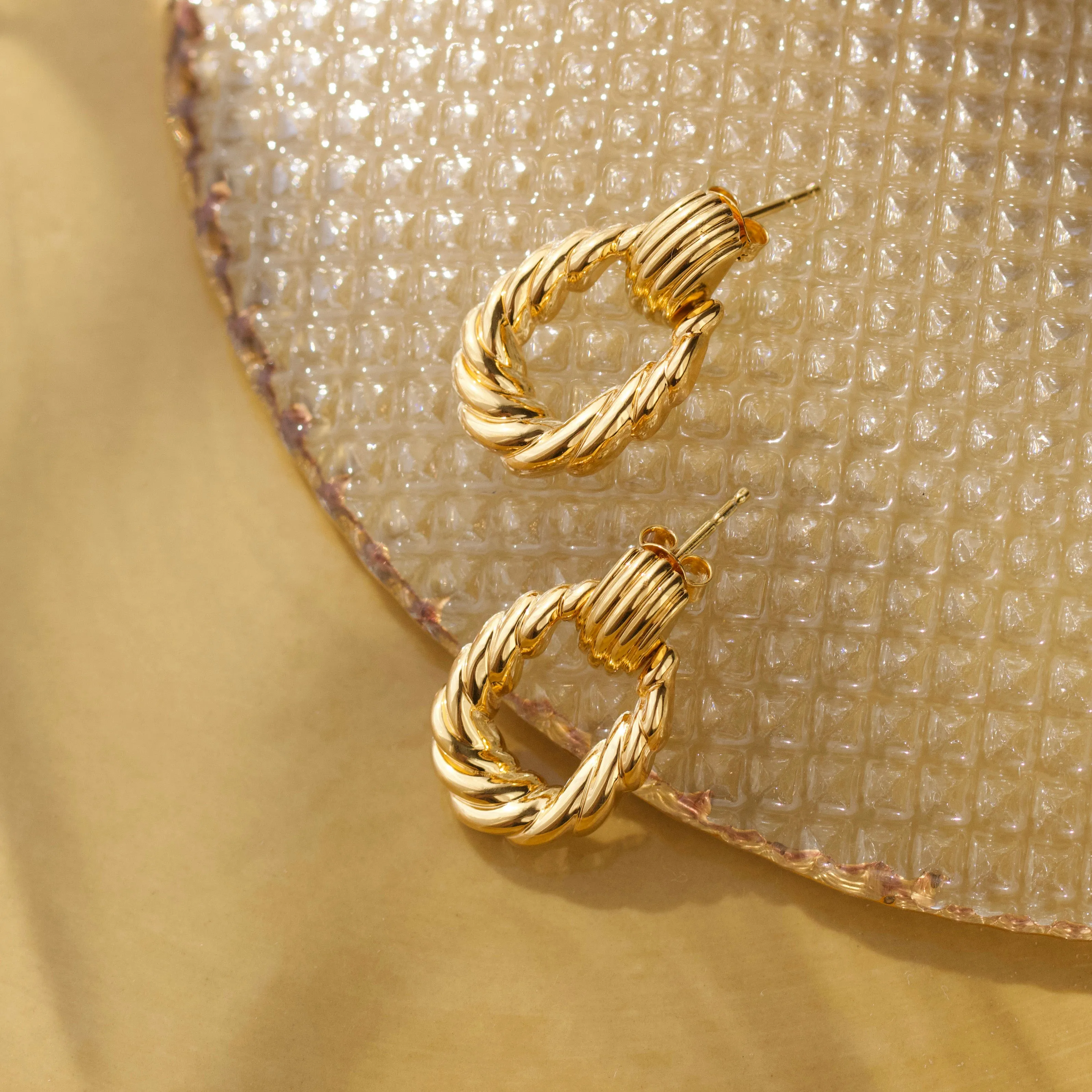 Vintage Knocker Stud Earrings