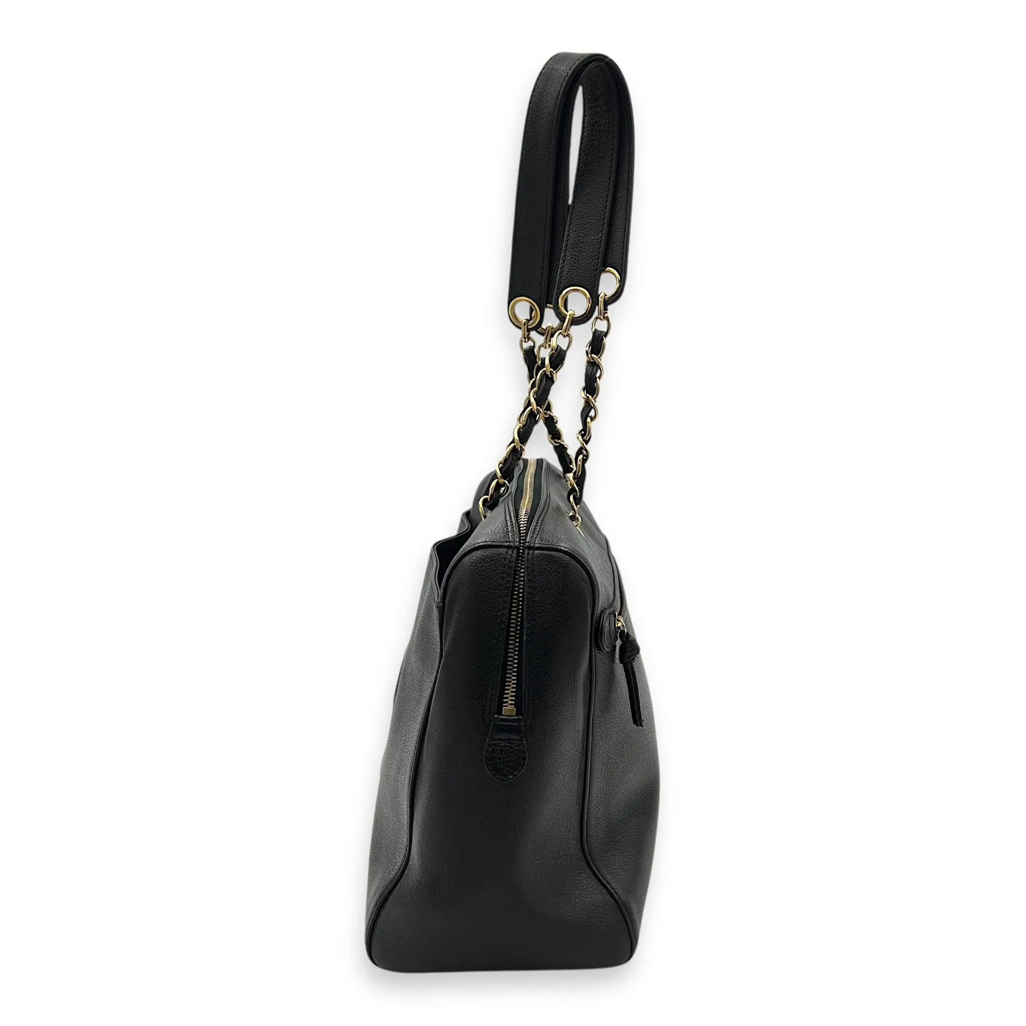 Vintage Shoulder Bag Black in Caviar Leather, Gold hardware