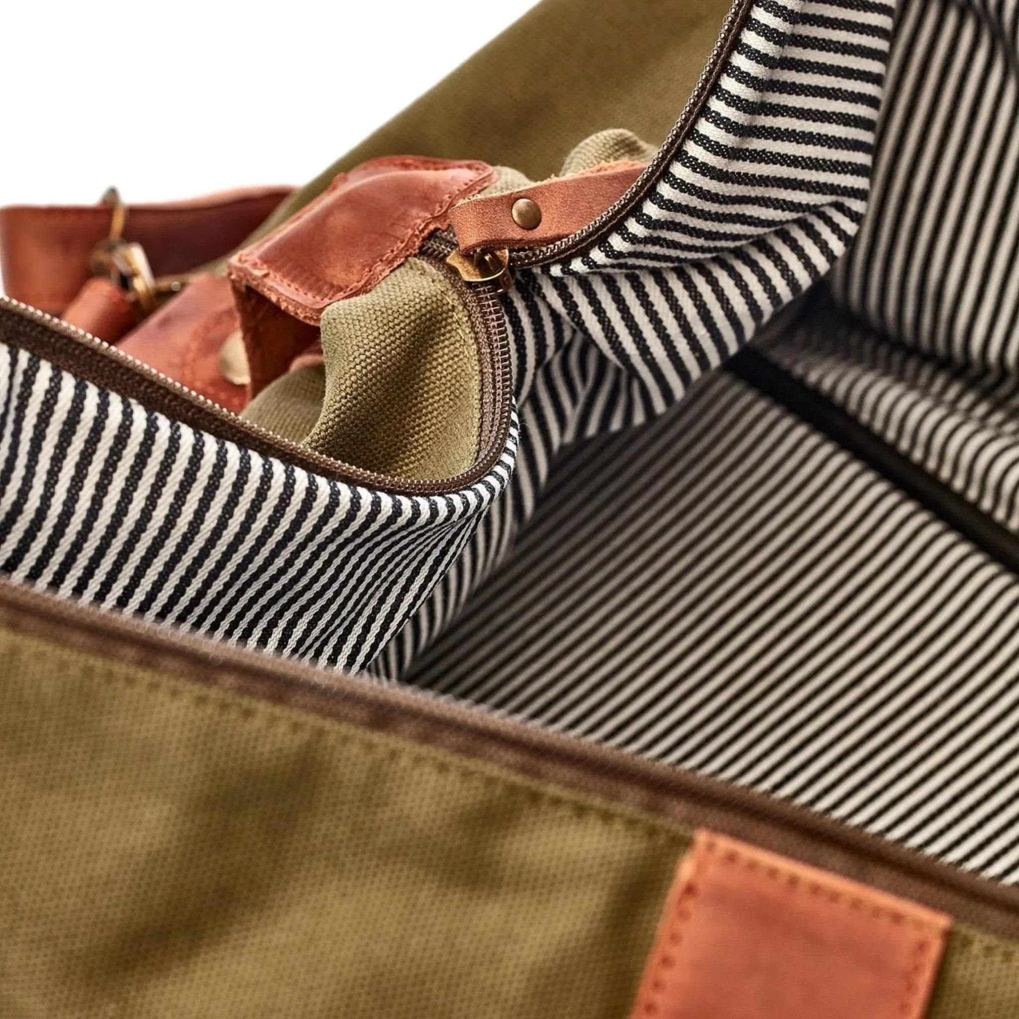 Waxed Canvas / Leather Weekender Bag - Olive