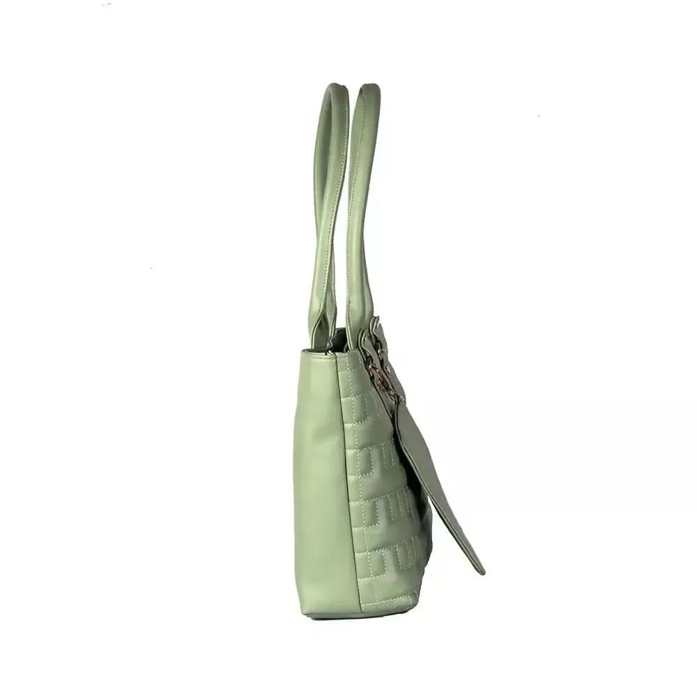Women’s Stylish Laptop Bag – Elegant Office Handbag for Professional Use.